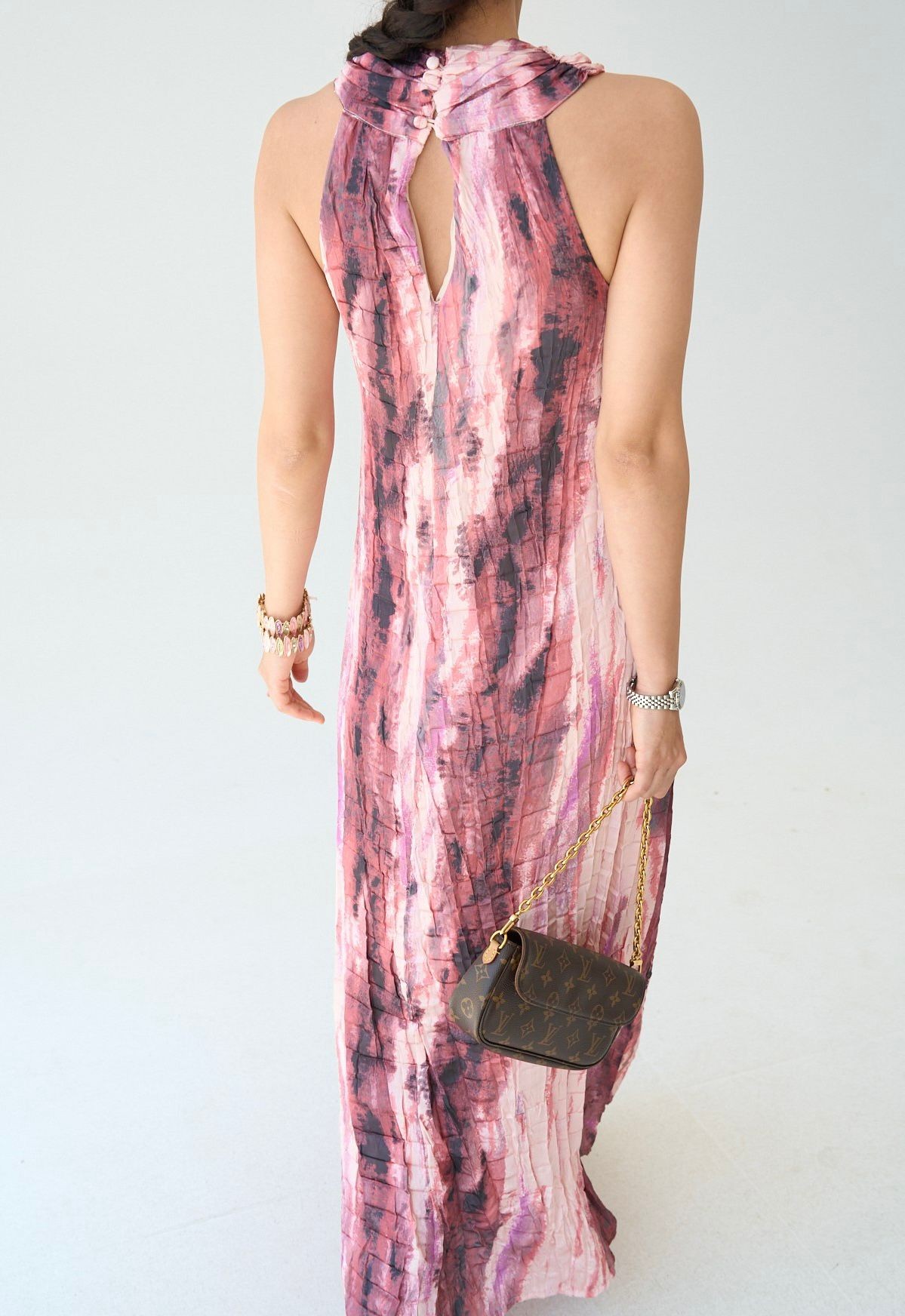 Viral Pembe Batik Desenli Elbise