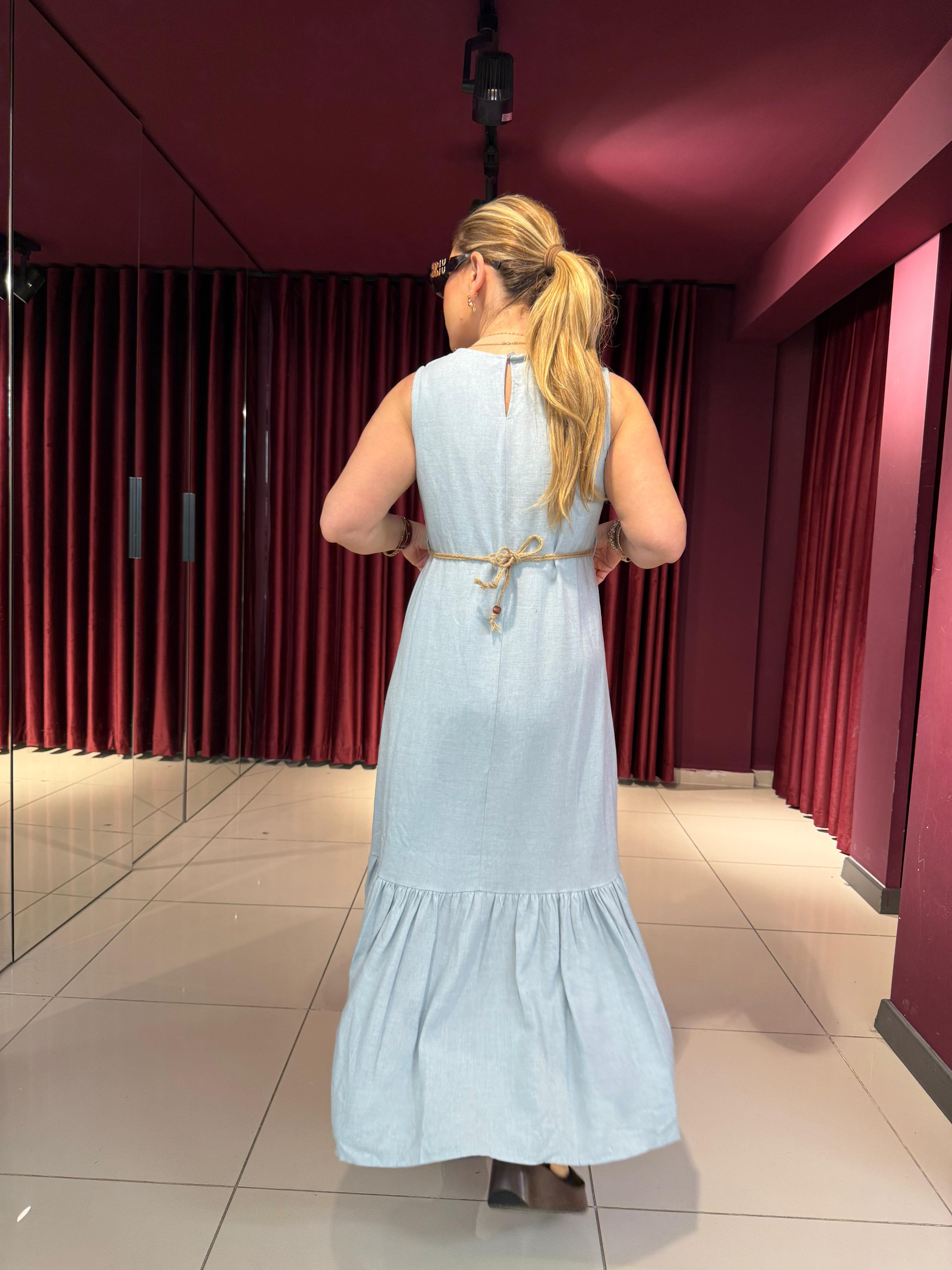 Kemer Detaylı Fırfırlı Elbise