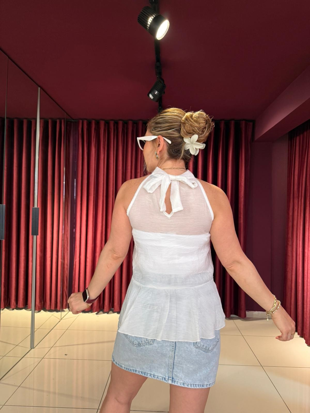 Halter Yaka Volanlı Bluz