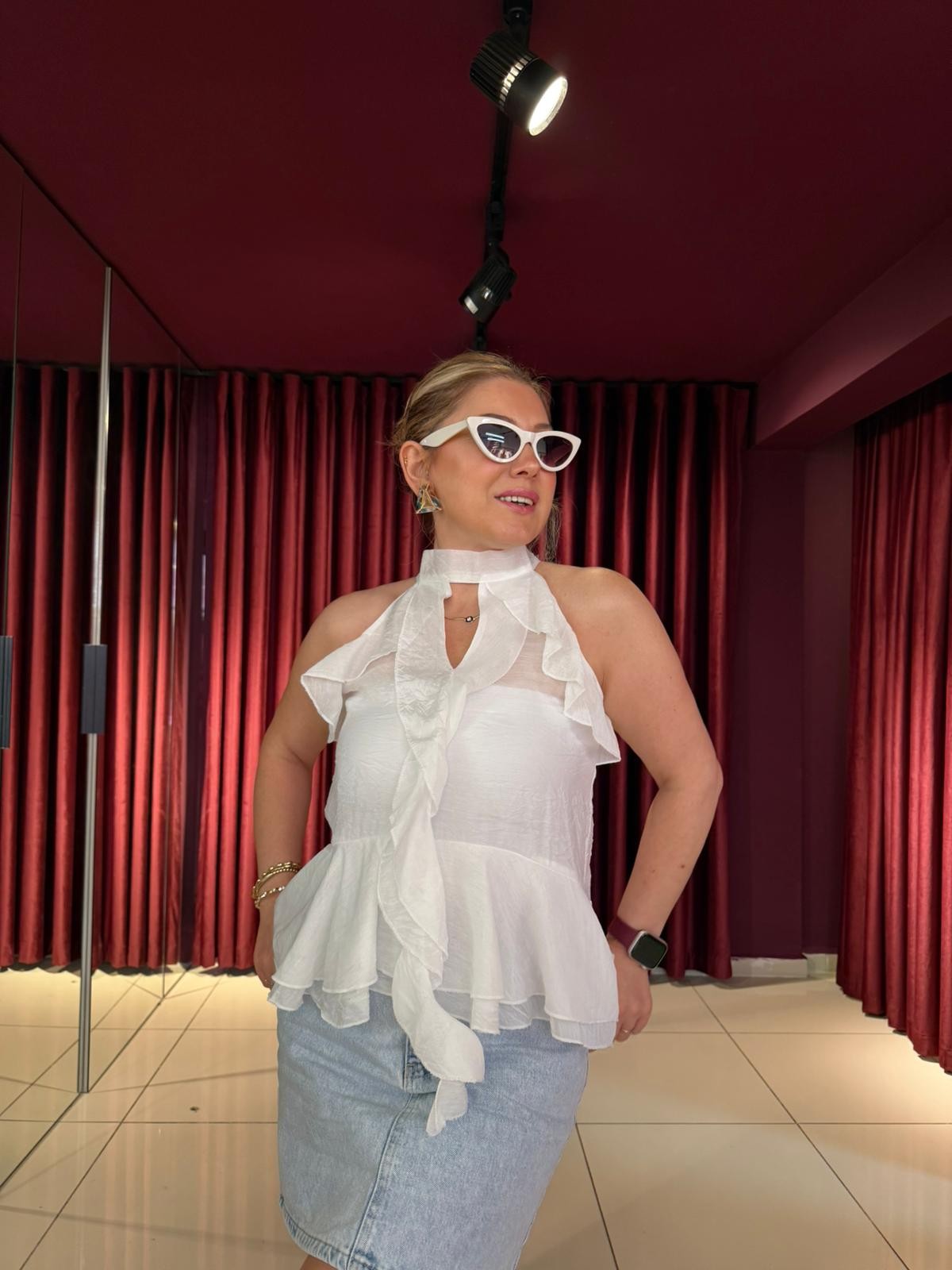 Halter Yaka Volanlı Bluz