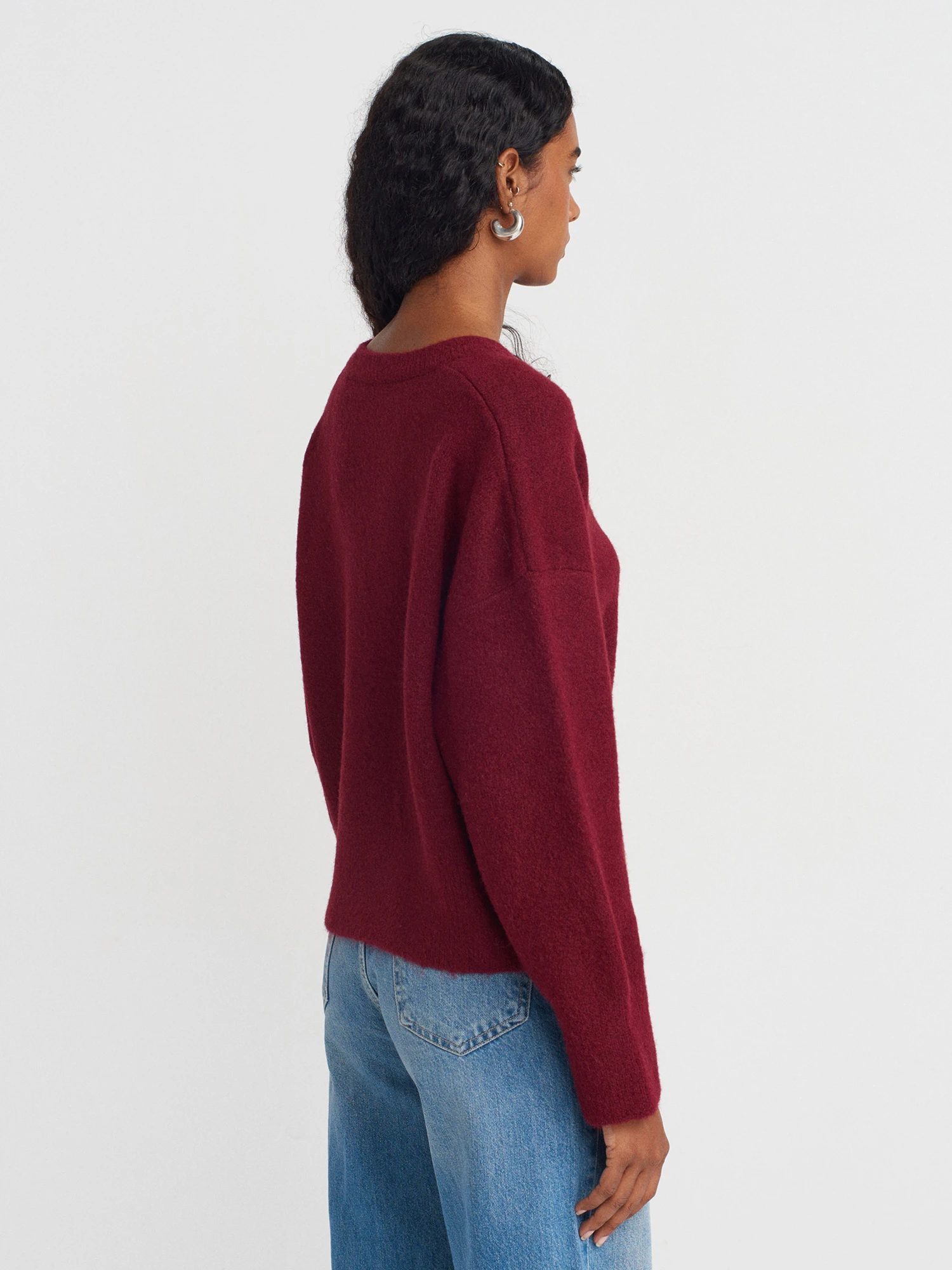 V Yaka Yumuşak Dokulu Triko Kazak