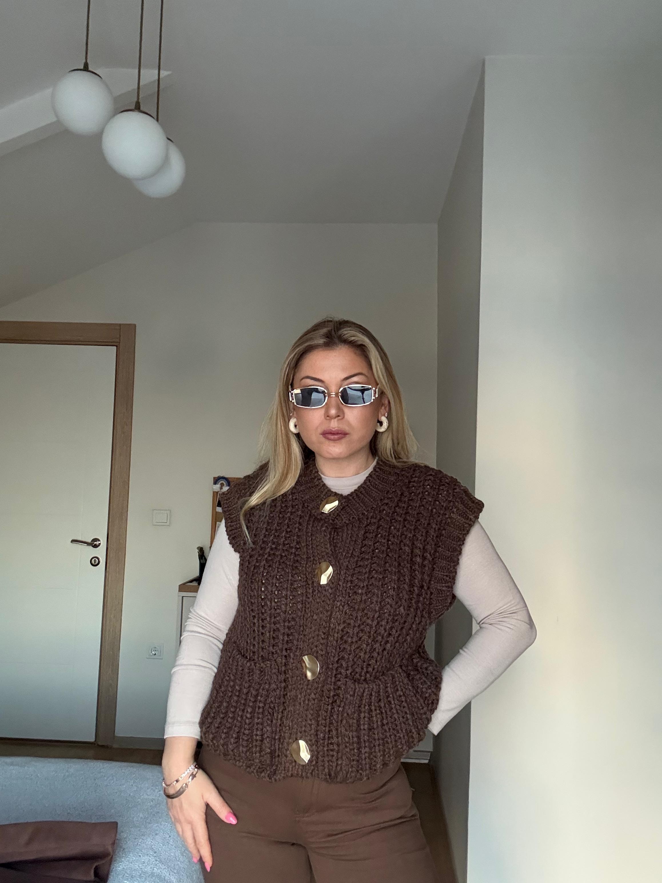 60691 Bisiklet Yaka Yumuşak Dokulu Triko Yelek Kahve