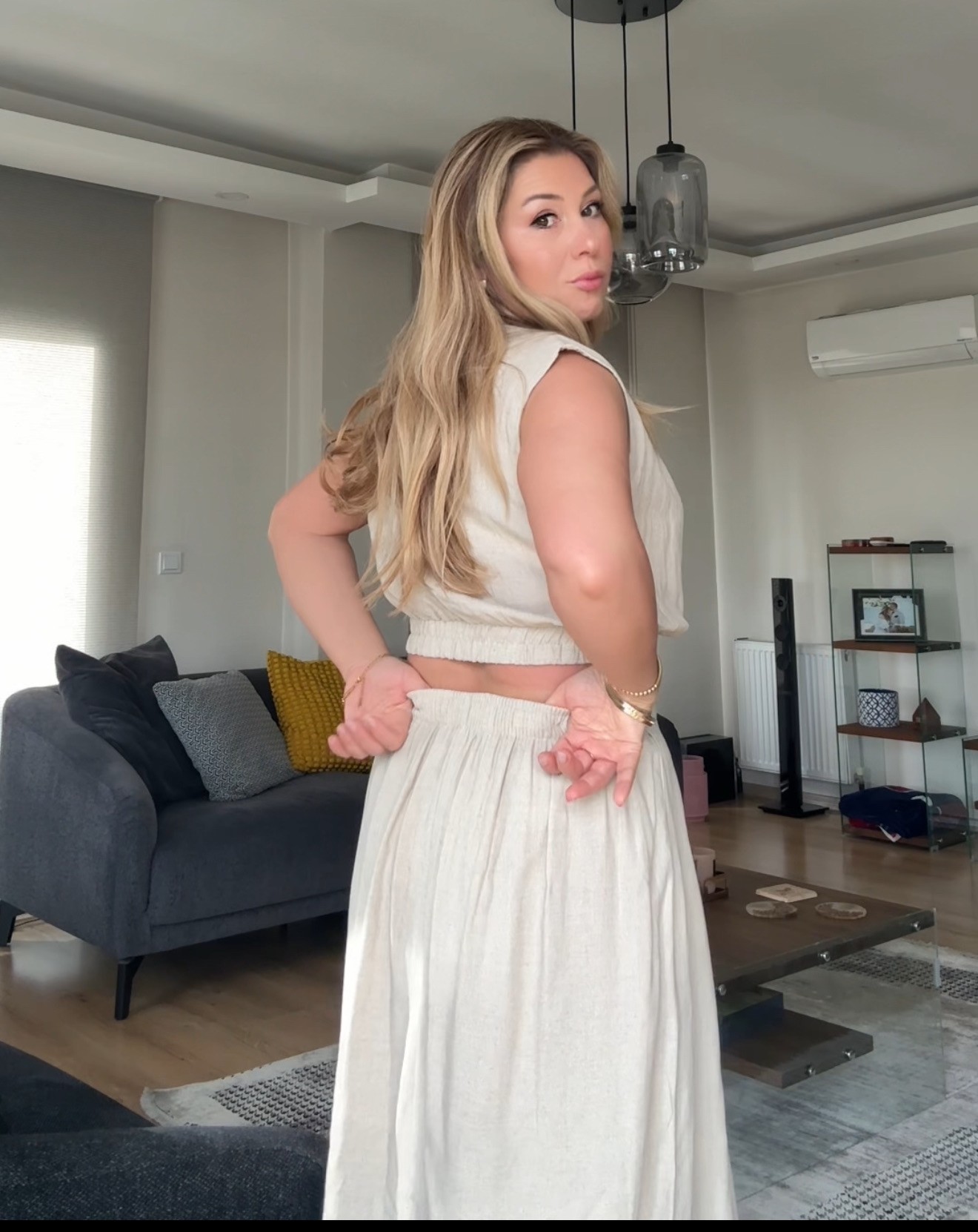 Kolsuz Bluz Etek Takım