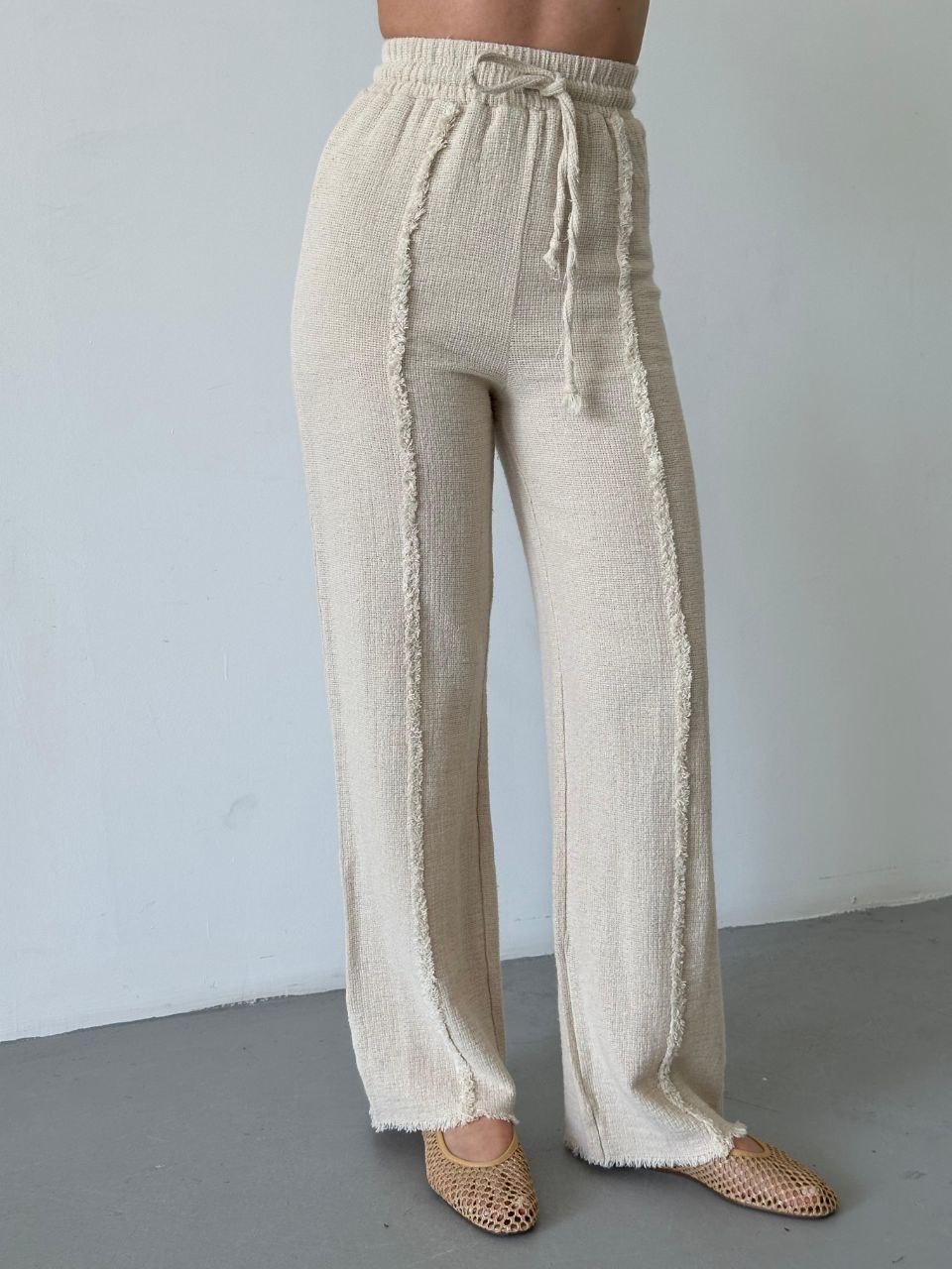 Önü Dikişli Bol Paça Pantolon