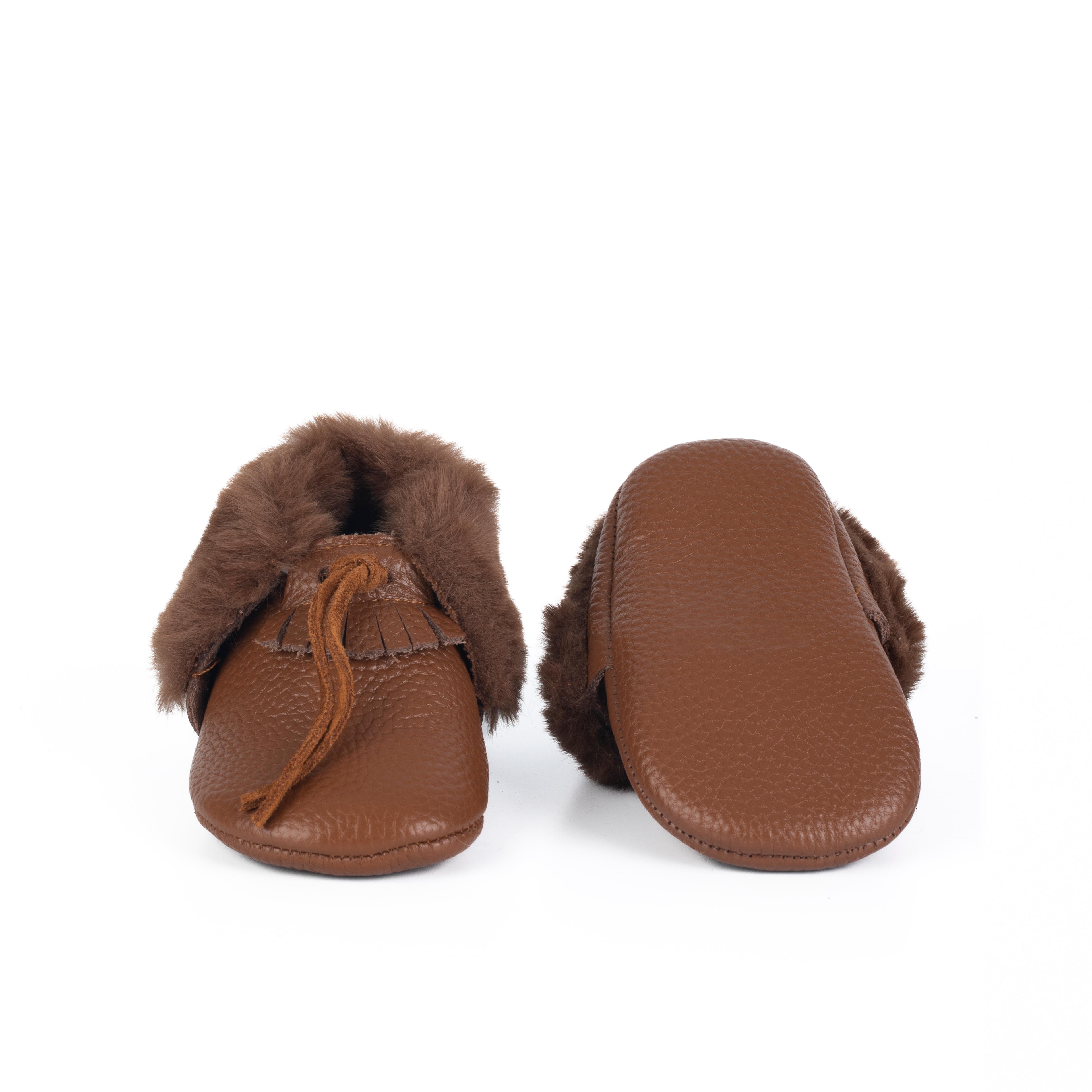 Yoyo Junior Bootie genuine leather in brown with suede laces and outer fur detail