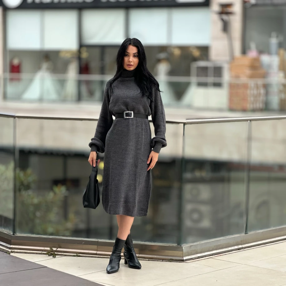 Boğazlı uzun triko elbise