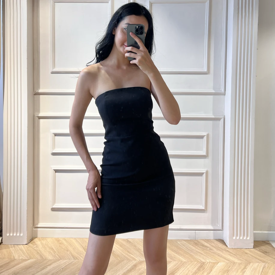 Straples mini elbise ve püsküllü ceket takım