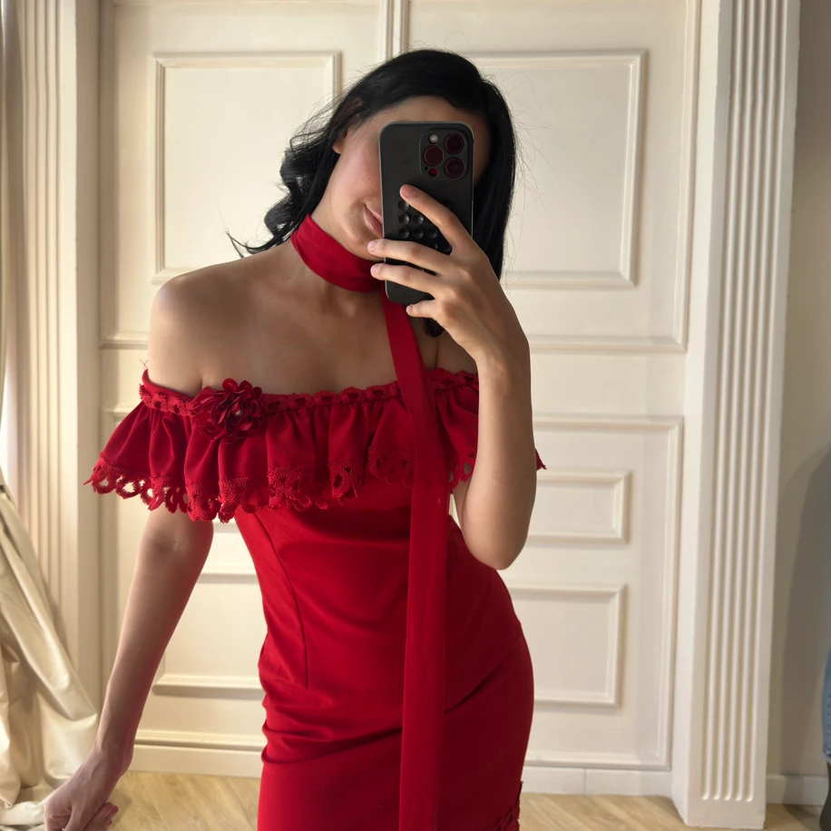 Fırfırlı mini elbise