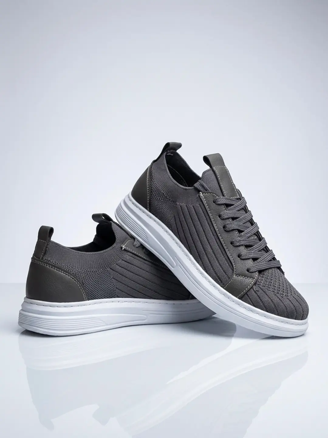 Triko Sneaker Gri