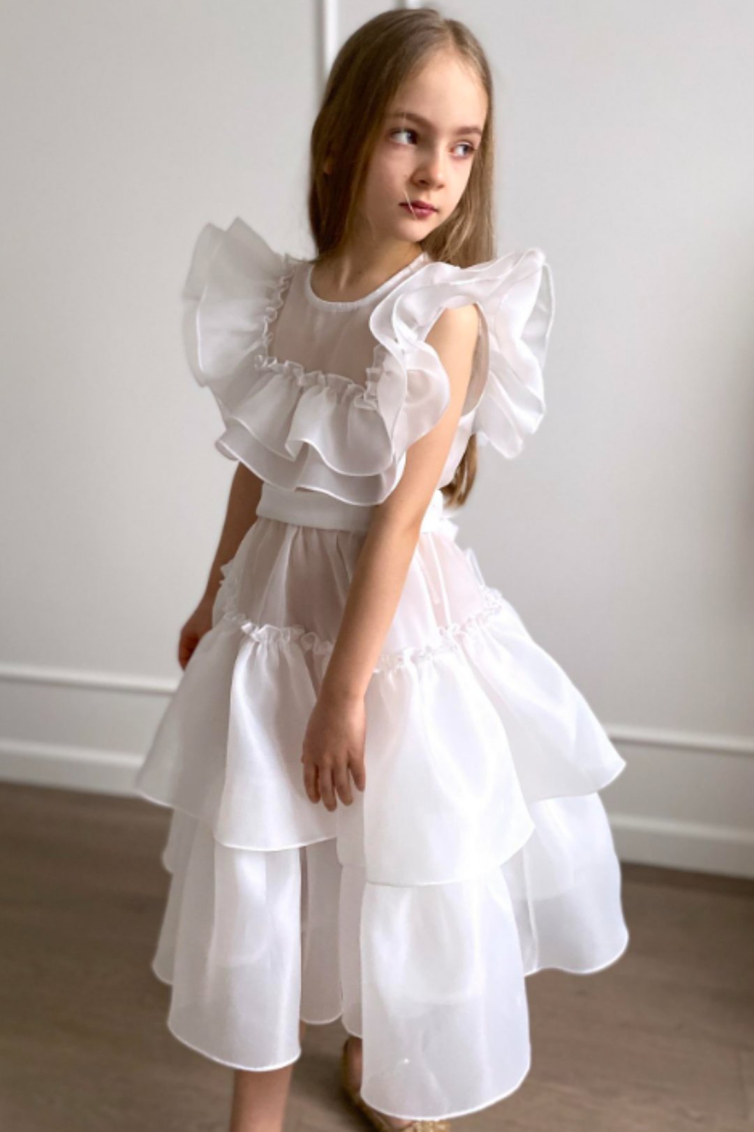 kız çocuk fırfırlı abiye elbise modeli