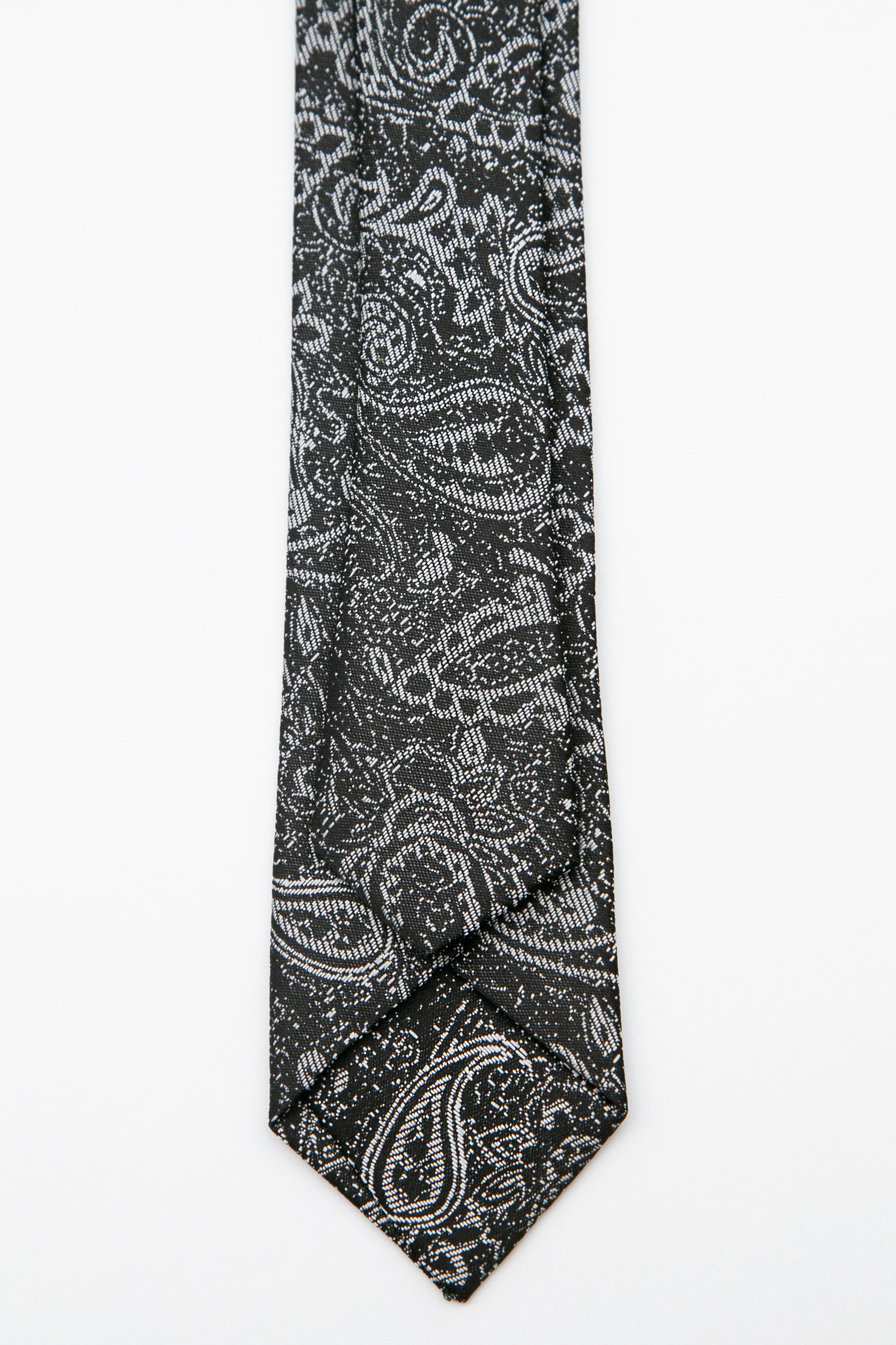 Erkek Çocuk Kravat ve Mendil Seti – Desenli, Klasik ve Modern Tarz – 2-13 Yaş – 110x5cm - Gümüş