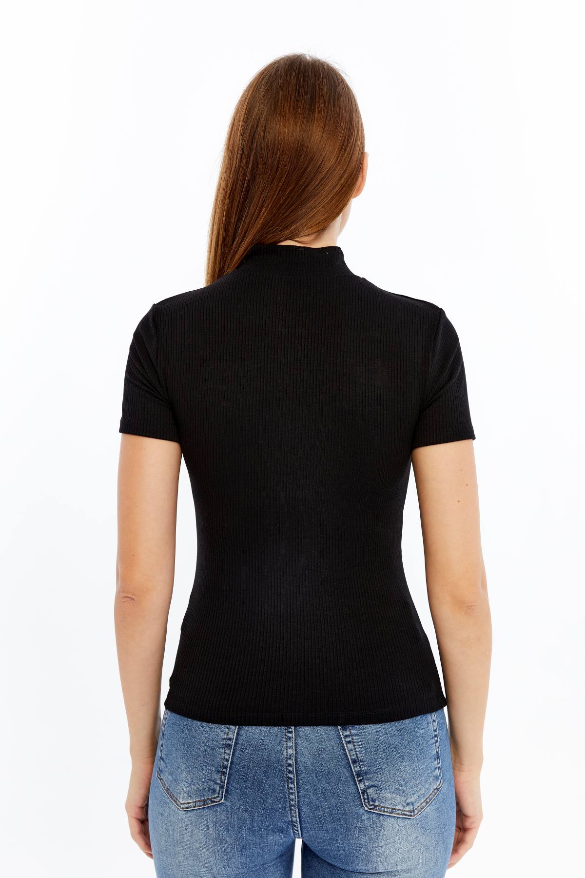 Kadın Kısa Kollu Yarım Fermuarlı Slim Fit Tshirt - siyah1