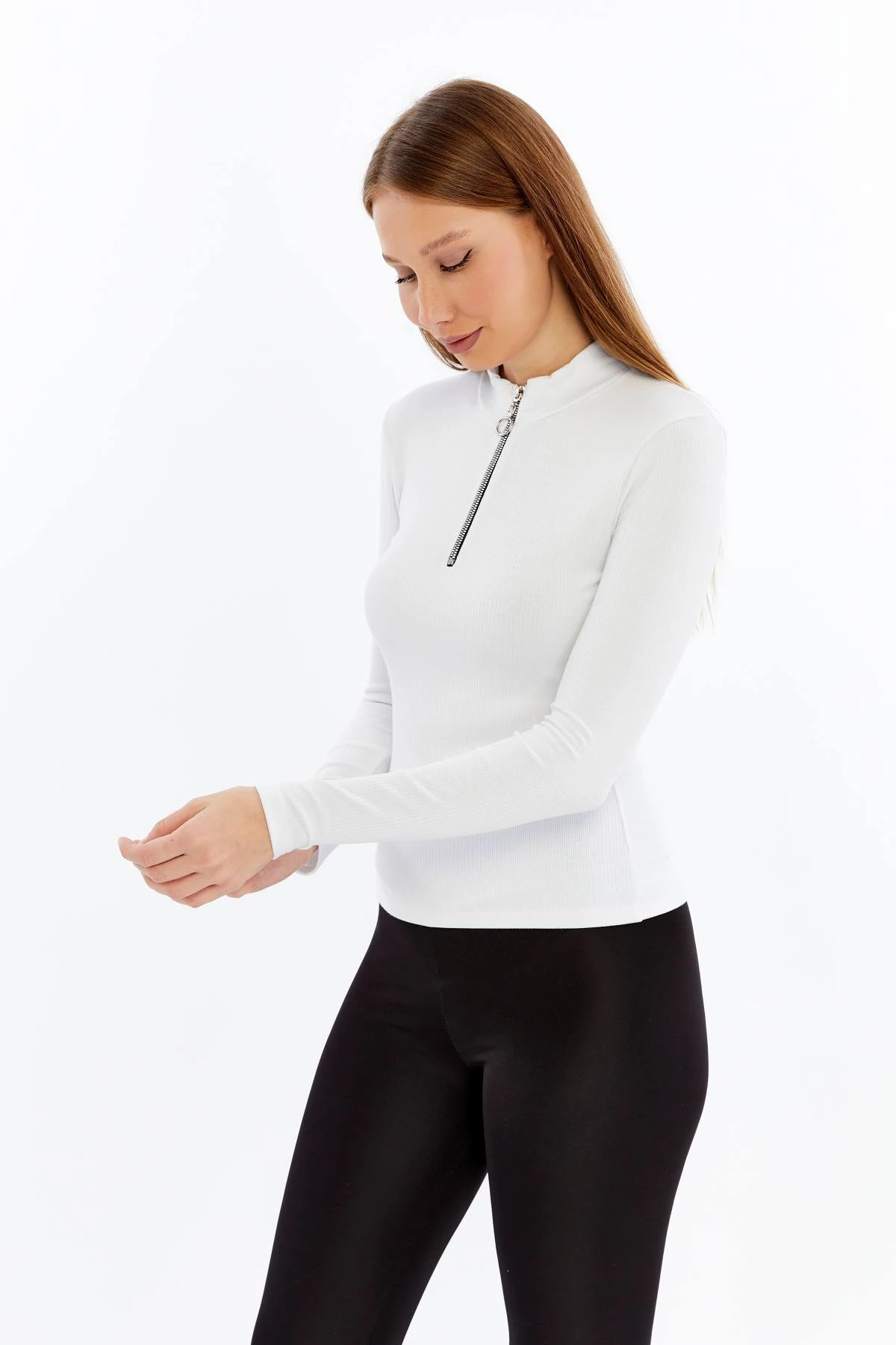 Kadın Uzun Kollu Yarım Fermuarlı Slim Fit Tshirt - beyaz1