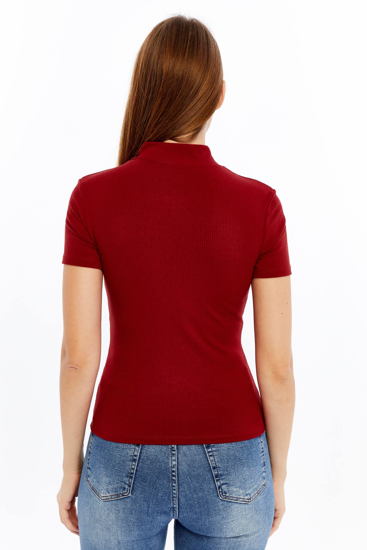 Kadın Kısa Kollu Yarım Fermuarlı Slim Fit Tshirt - Kırmızı