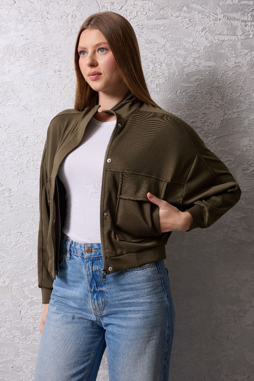 Kadın Fermuarlı Dik Yaka Rahat Kesim Ceket - Haki