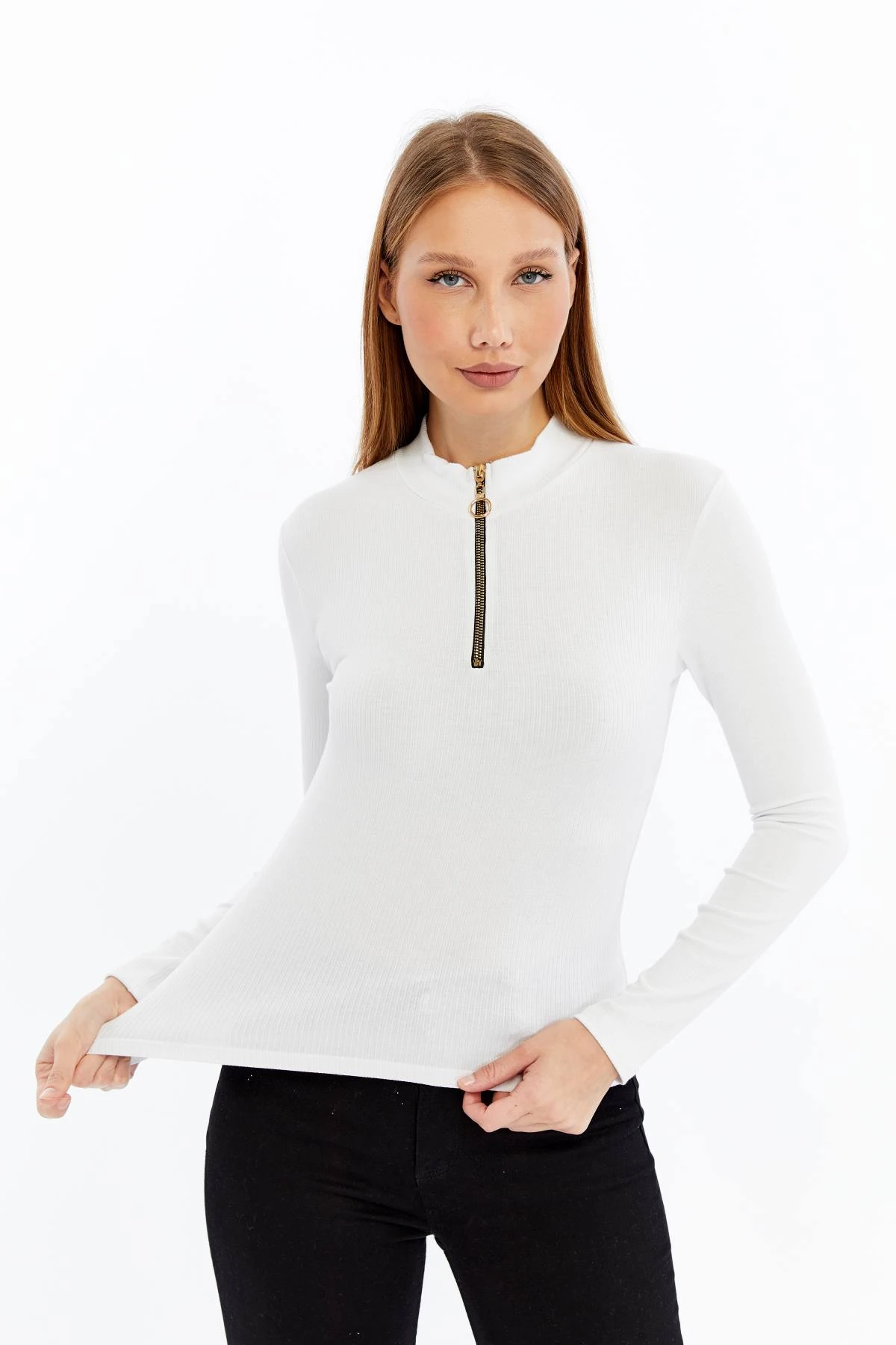 Kadın Uzun Kollu Yarım Fermuarlı Slim Fit Tshirt - Beyaz