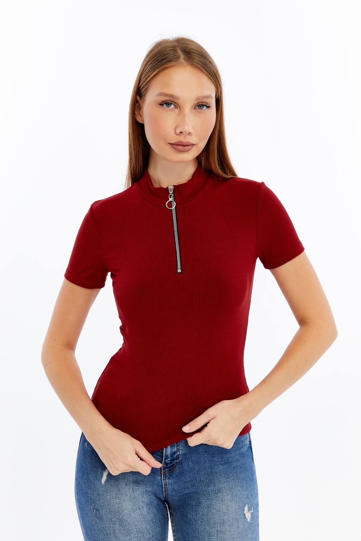 Kadın Kısa Kollu Yarım Fermuarlı Slim Fit Tshirt - kırmızı1