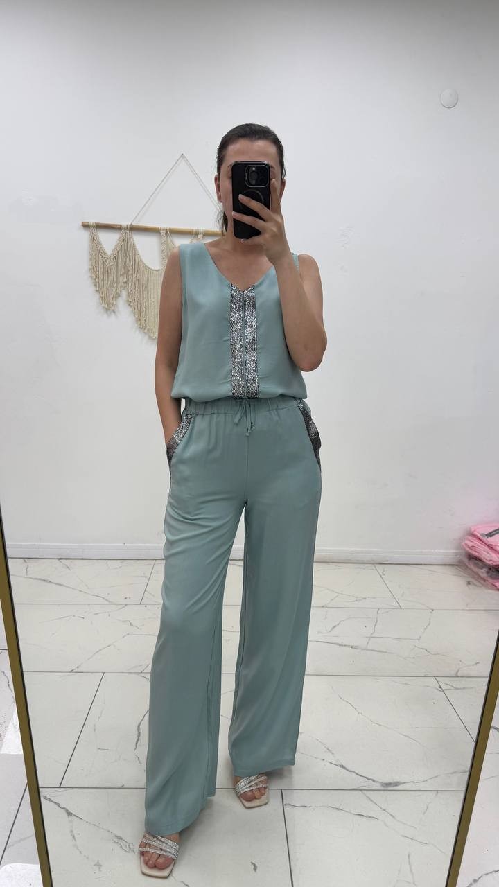 Kadın Pullu V Yaka Bluz Bol Paça Pantolon