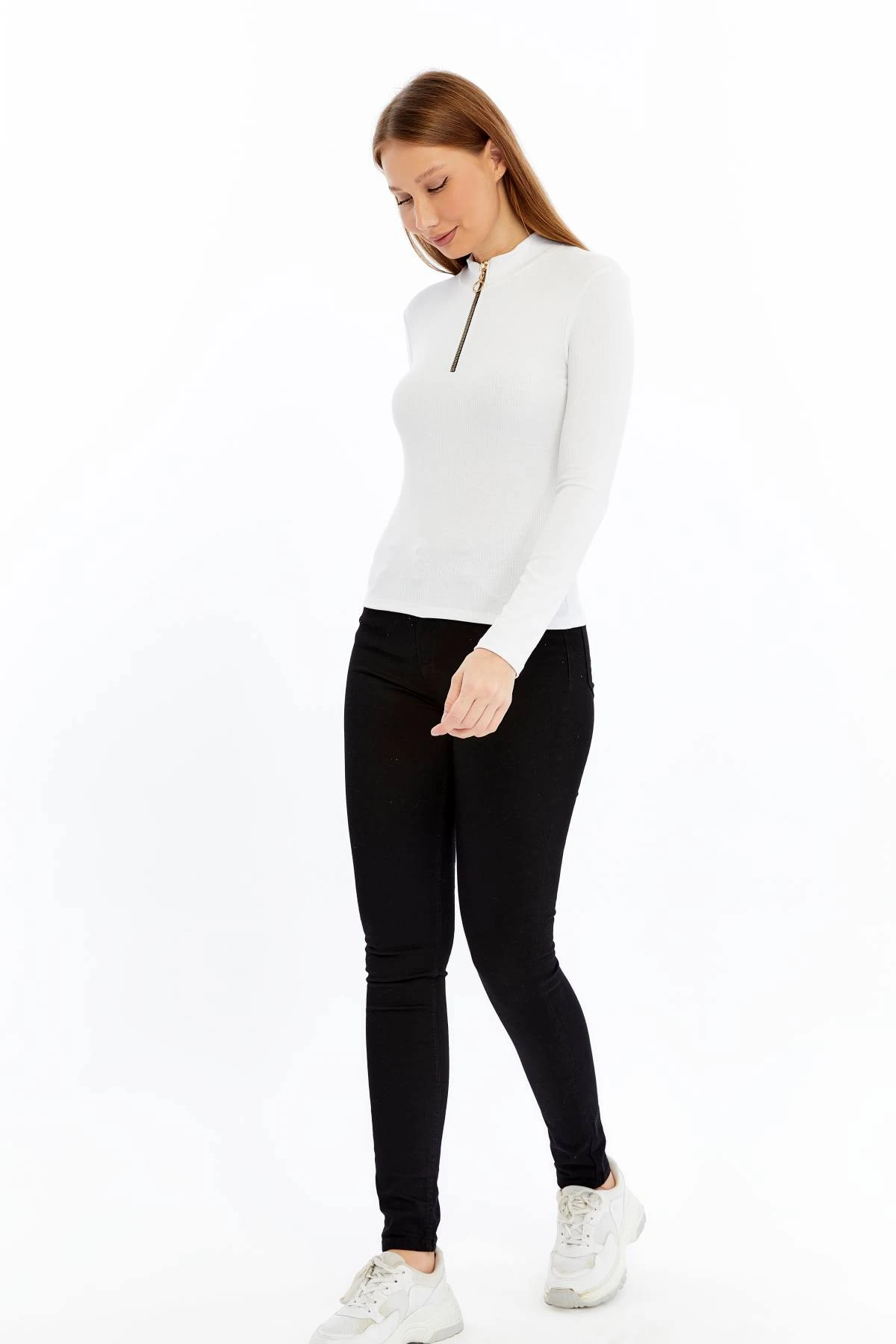 Kadın Uzun Kollu Yarım Fermuarlı Slim Fit Tshirt - Beyaz