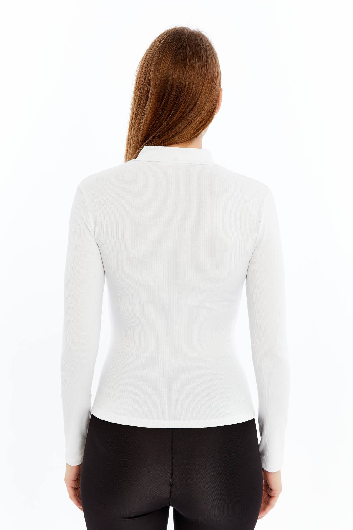Kadın Uzun Kollu Yarım Fermuarlı Slim Fit Tshirt - beyaz1