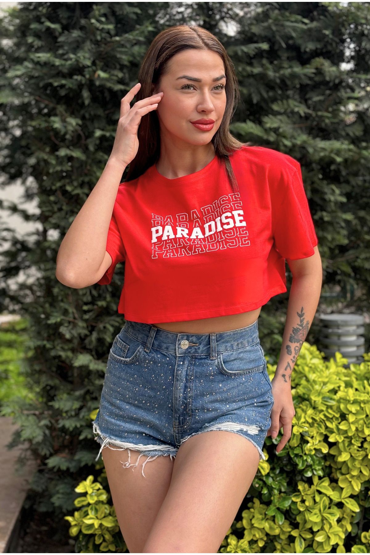 Kadın Antrasit Bisiklet Yaka Baskılı Oversize Crop T-shirt - Kırmızı
