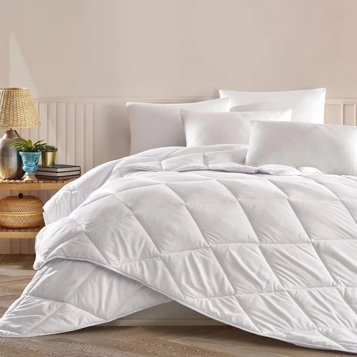 microfiber beyaz yorgan - TEK KİŞİLİK (155X215CM)