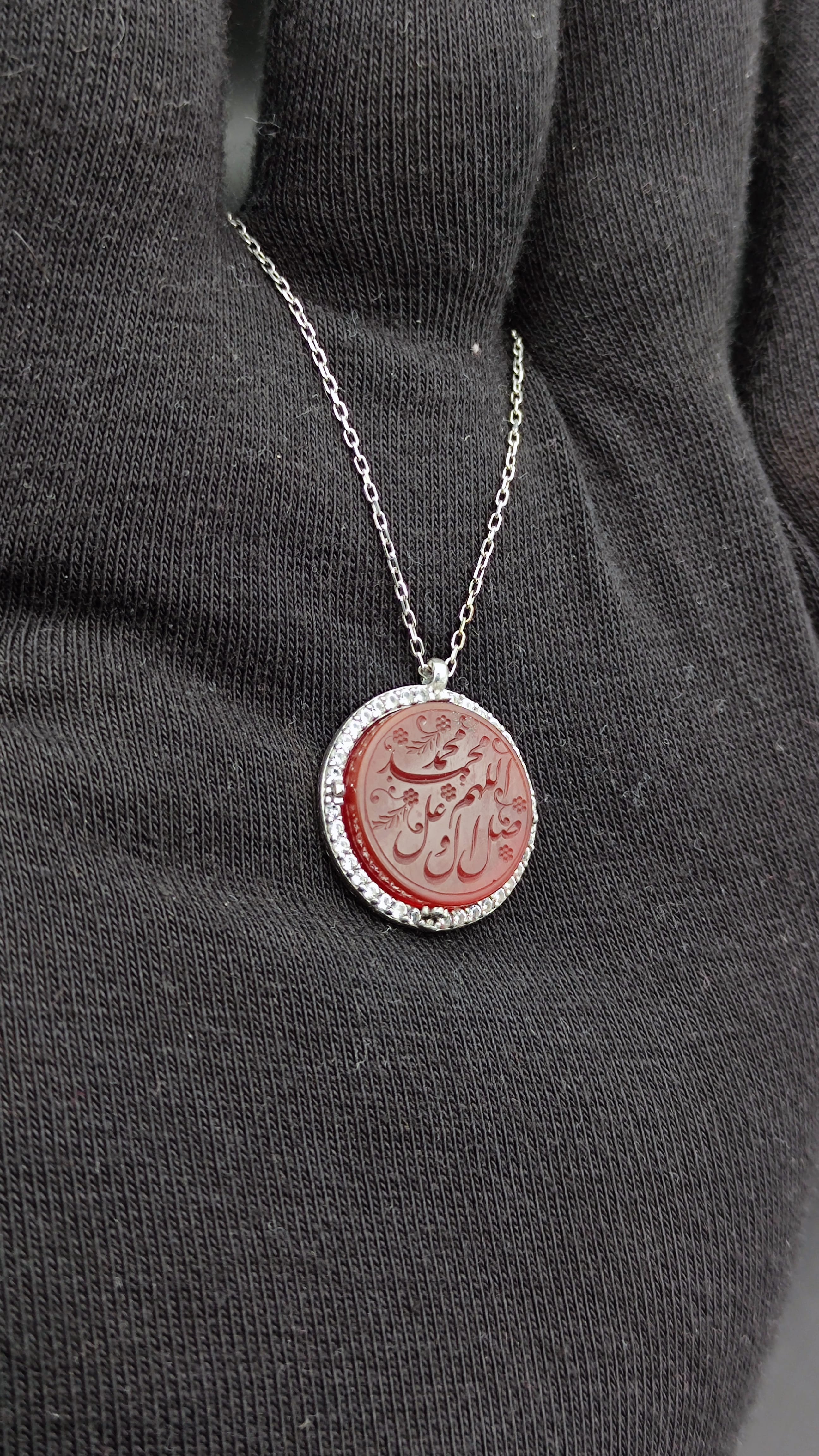 Salavatı Şerife Oyması yapılmış Orjinal Akik Taşlı Kadın Kolye