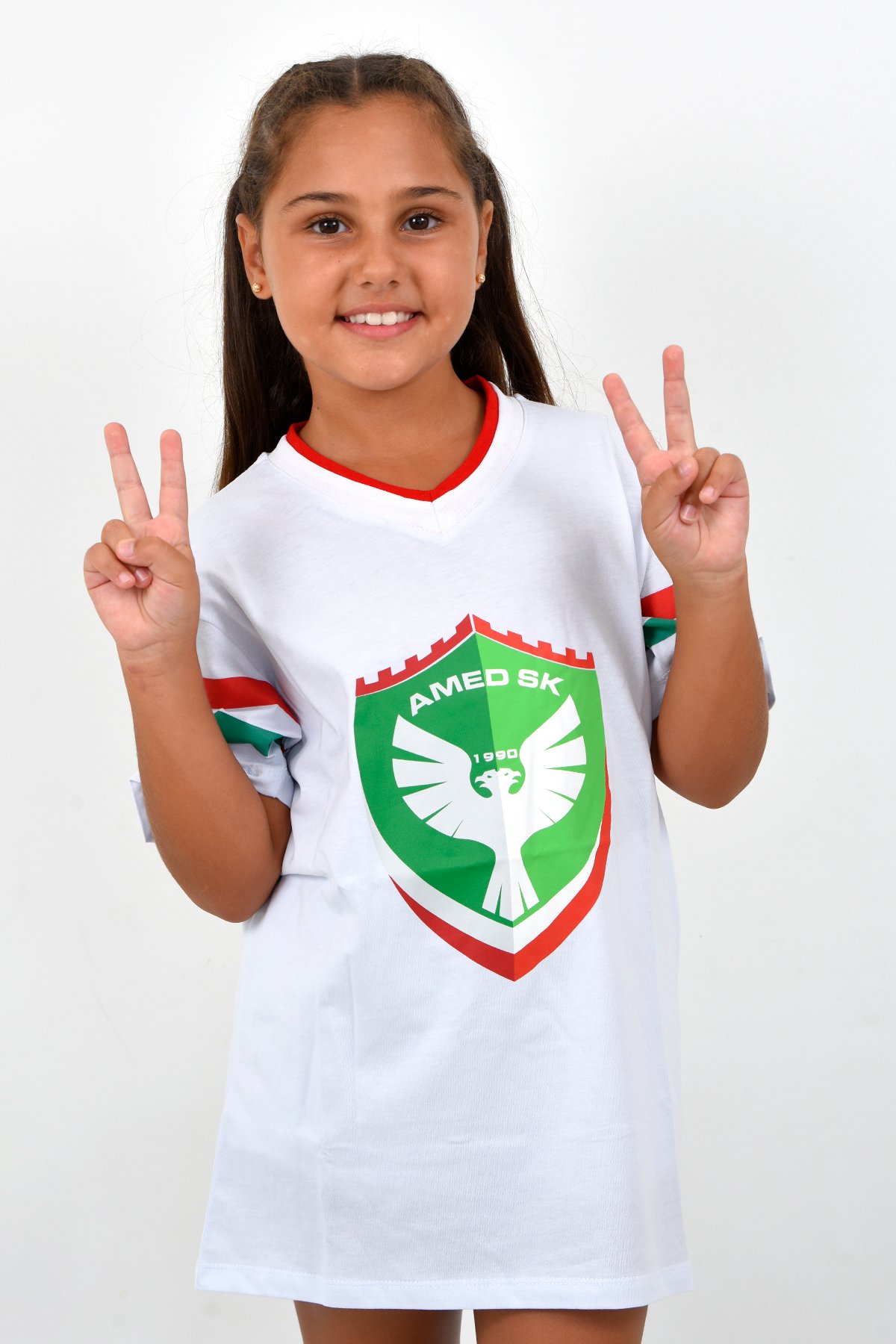 2024-2025 0032  BASİC V YAKA KOLLAR YEŞİL-KIRMIZI (ÇOCUK) - BEYAZ