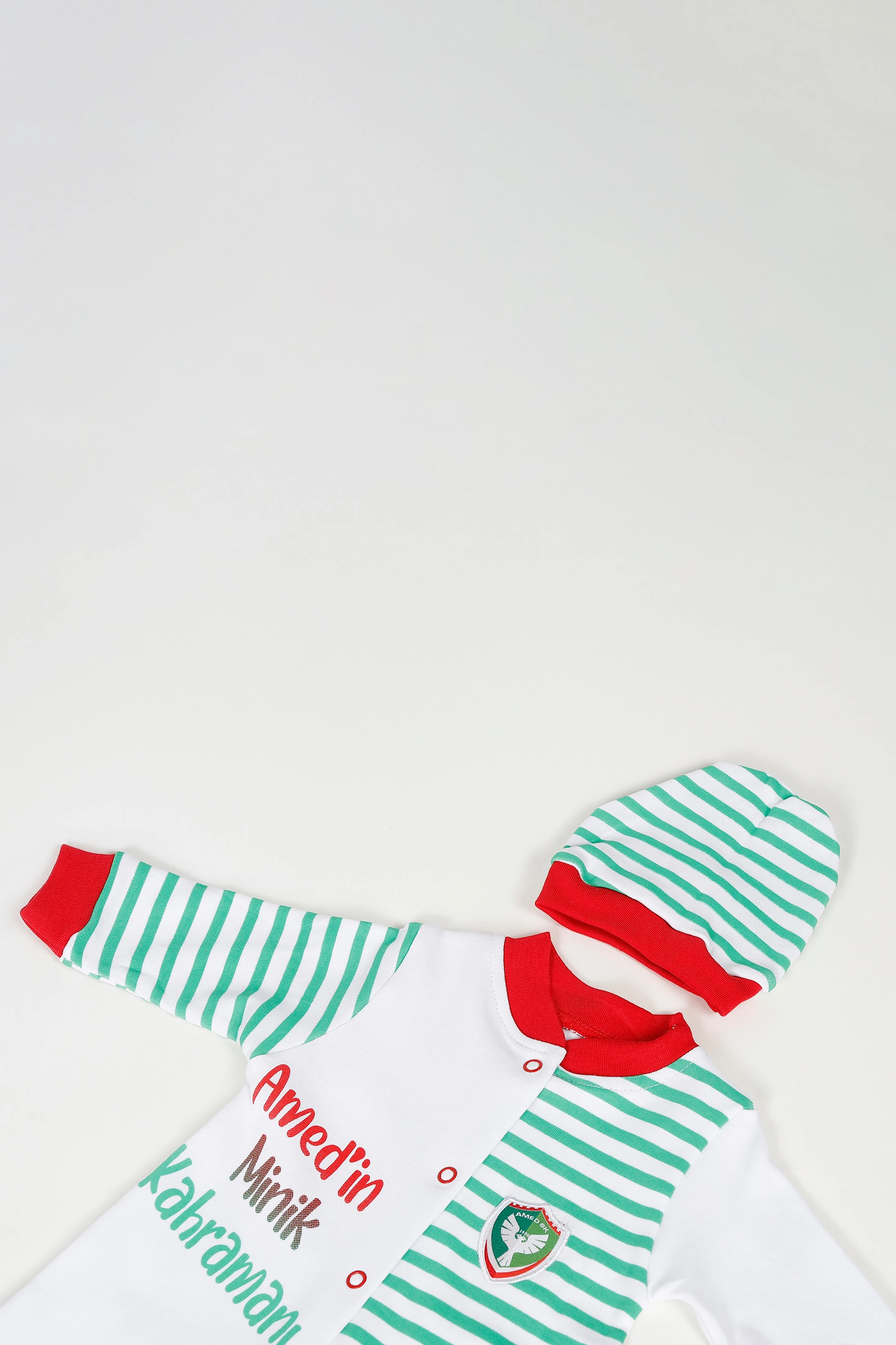 BEYAZ UZUN KOLLU TAKIM