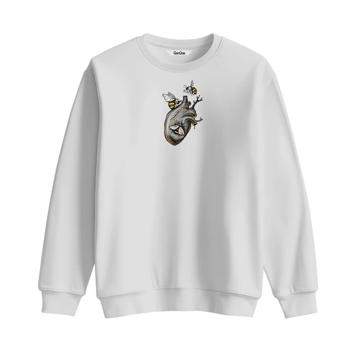 Heart and Bee - Sweatshirt