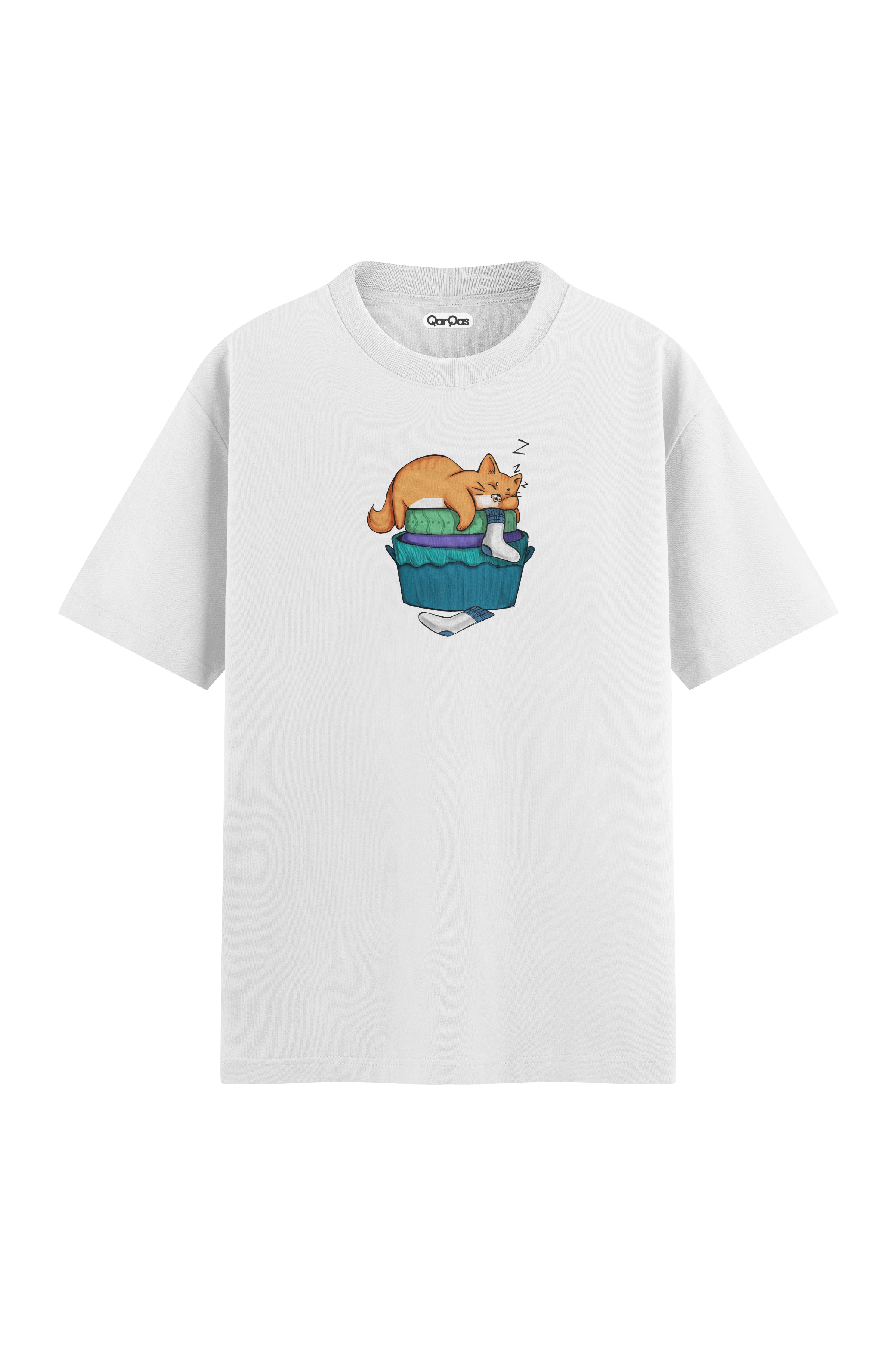 Cute Cat - Regular T-Shirt