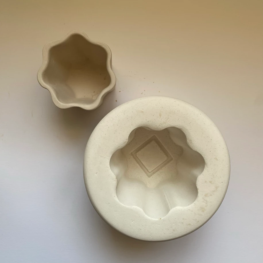 LMG-008 — DALGA FİNCAN ALÇI KALIBI