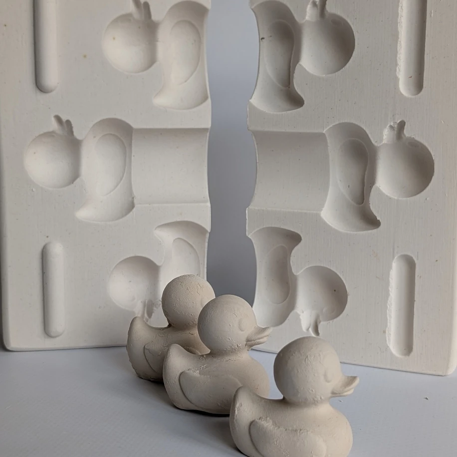 LCH-006 — ÜÇLÜ ÖRDEK ALÇI KALIBI