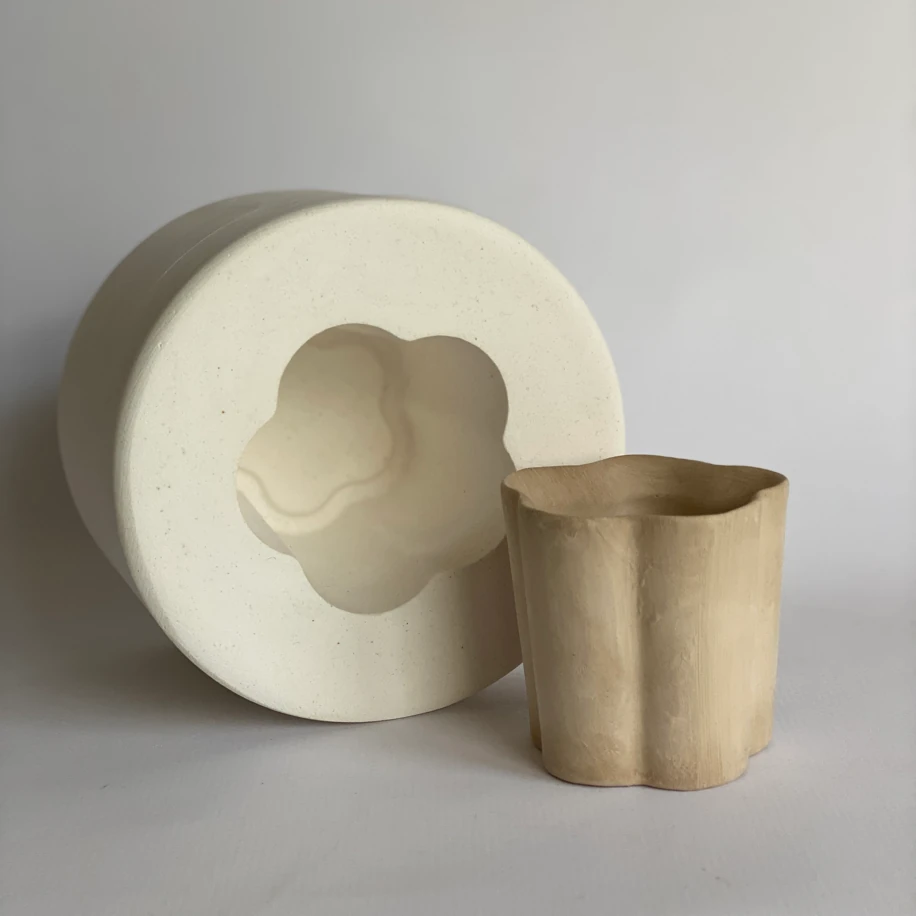 LMG-040 — ÇİÇEK FORMLU KUPA ALÇI KALIBI