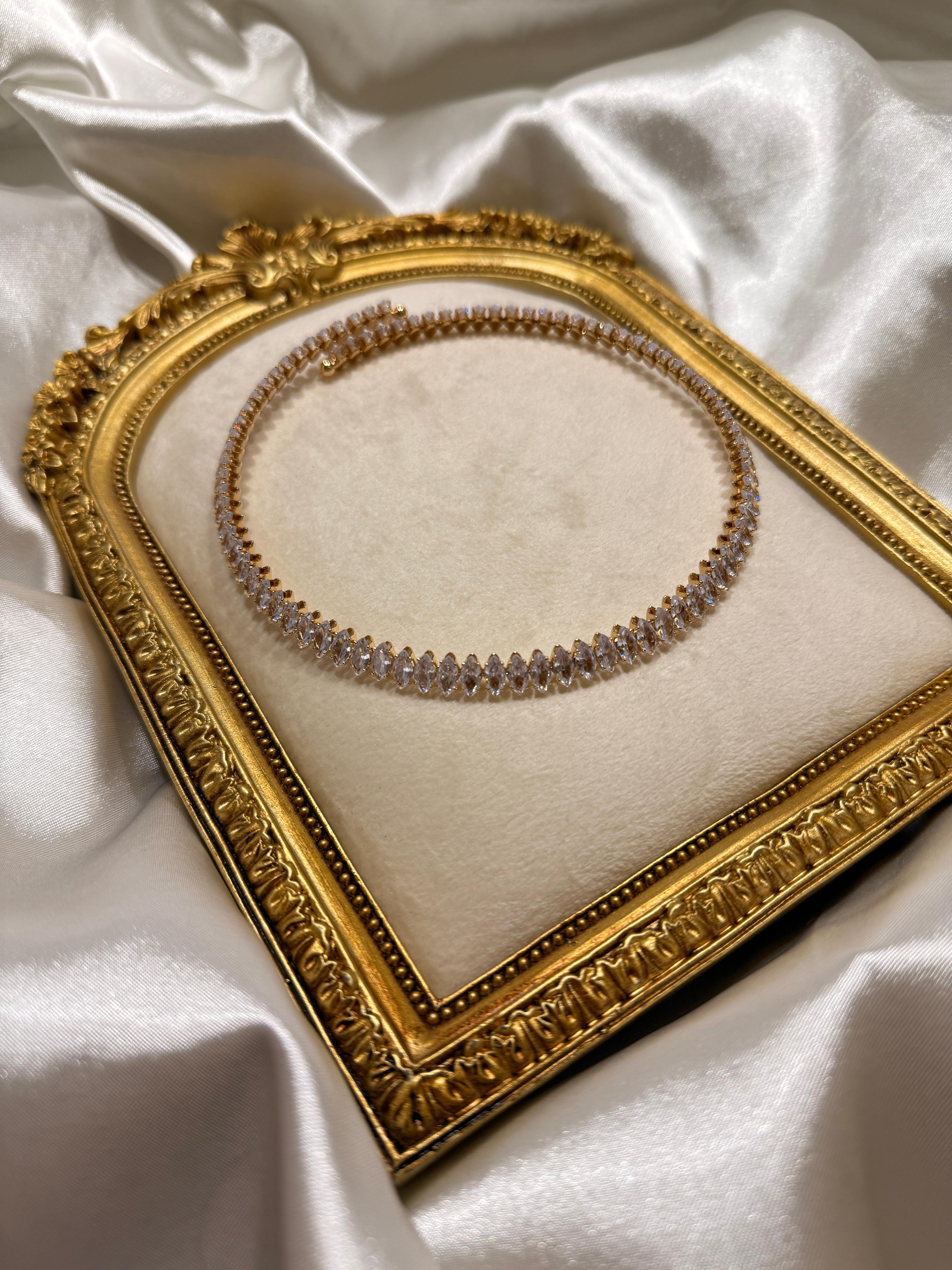 Taşlı Choker Kolye
