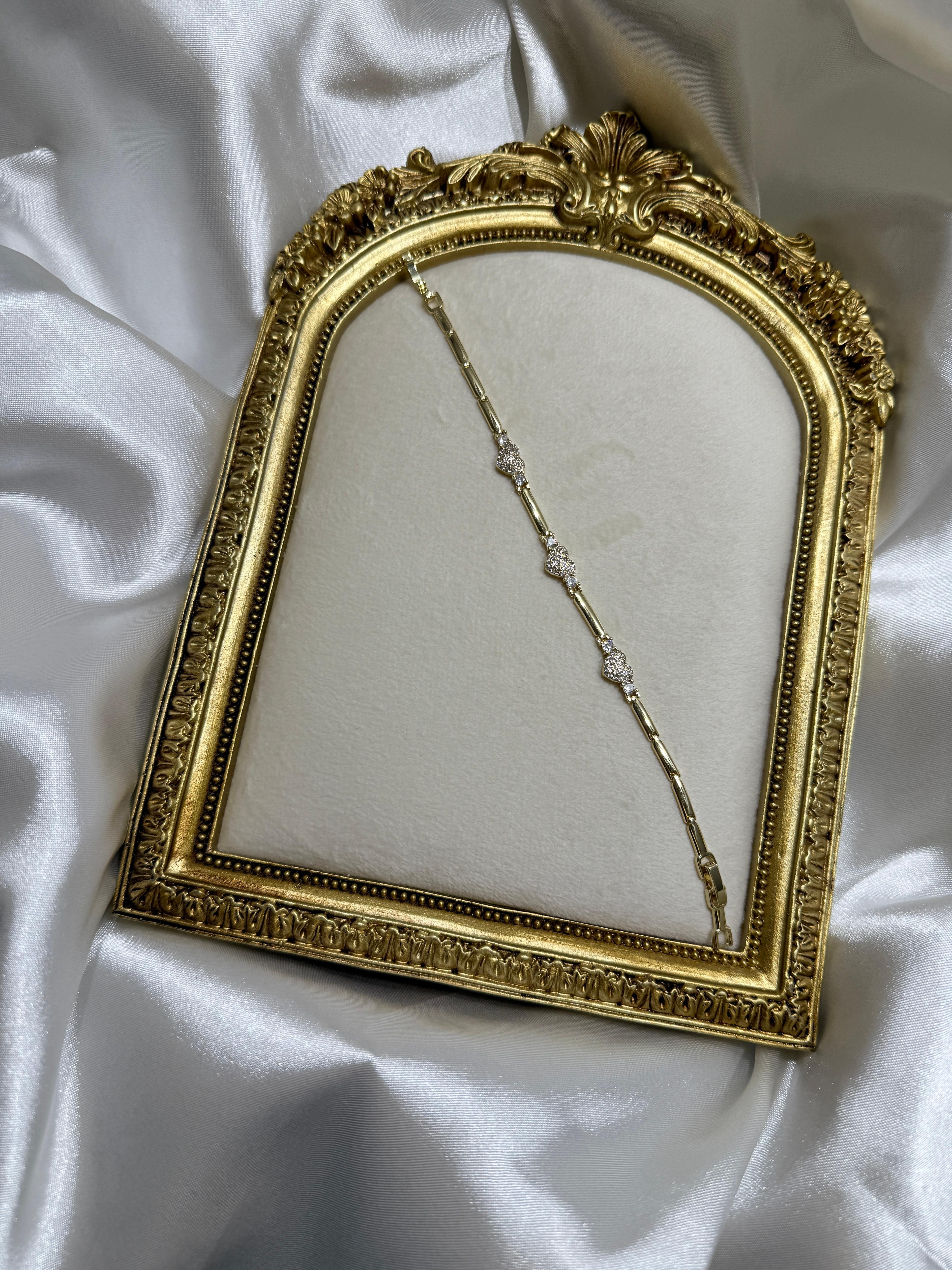 14 K Kalp Desen Bileklik 