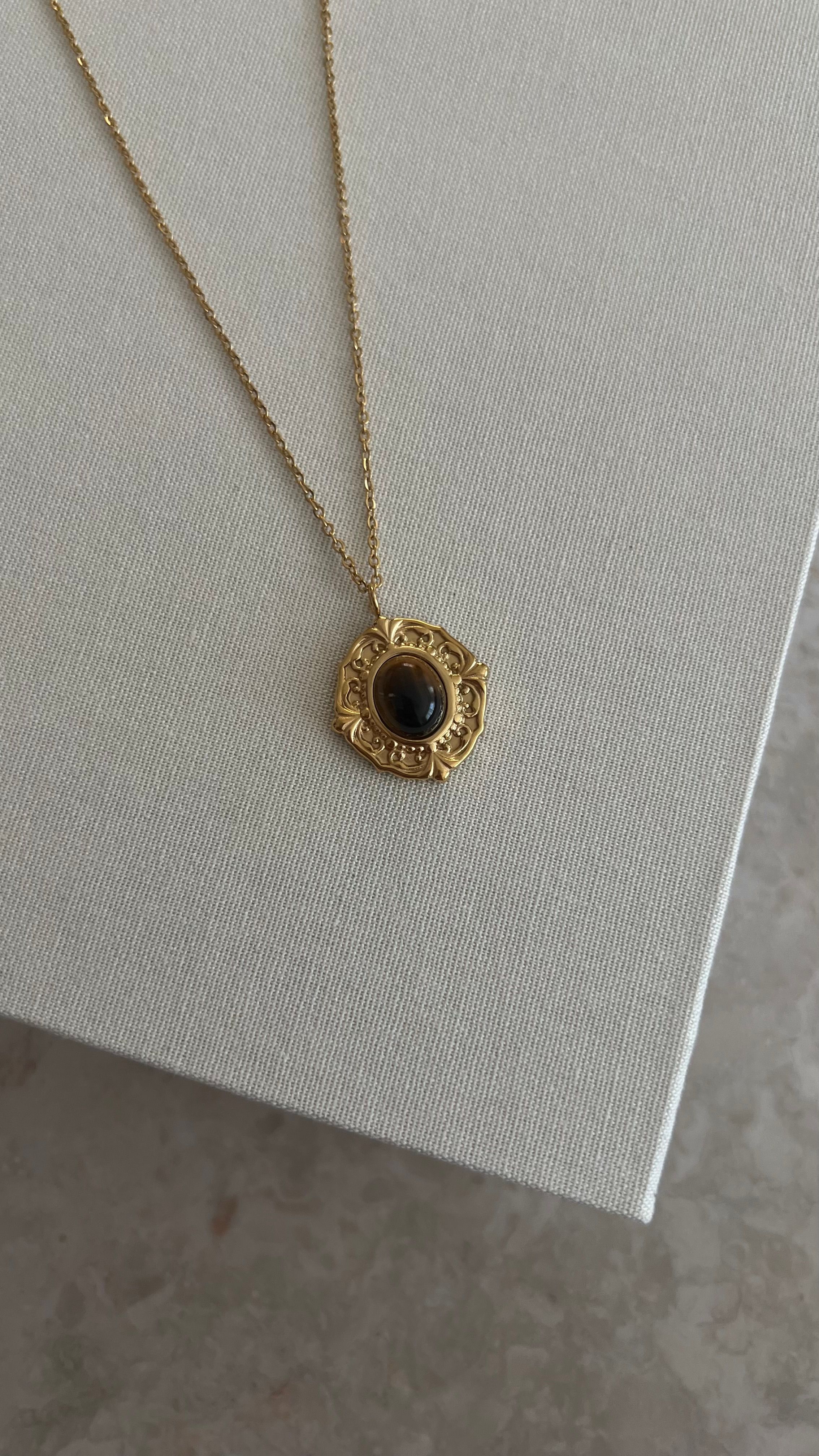 Vintage Doğal Taş Kolye
