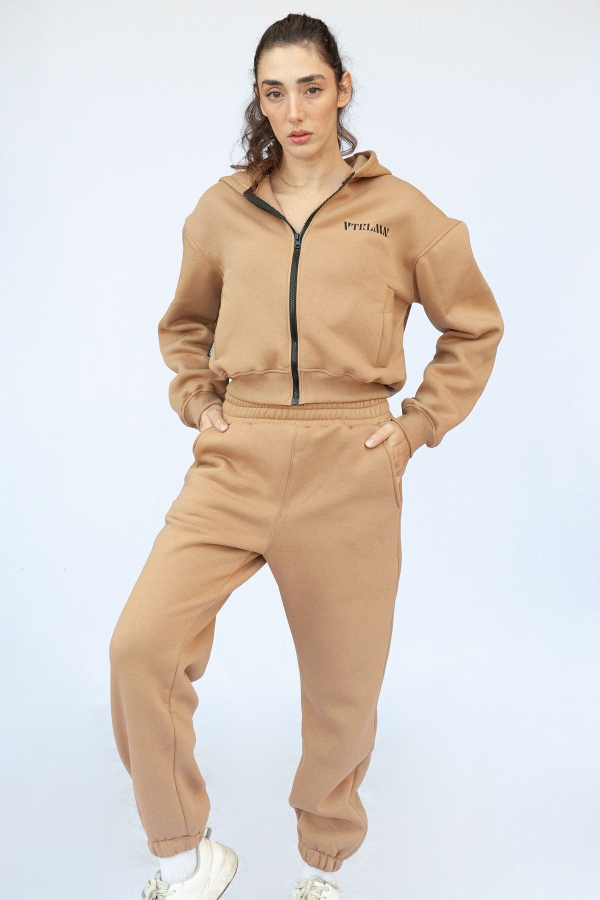 Cepli Oversize Eşofman Altı - Krem