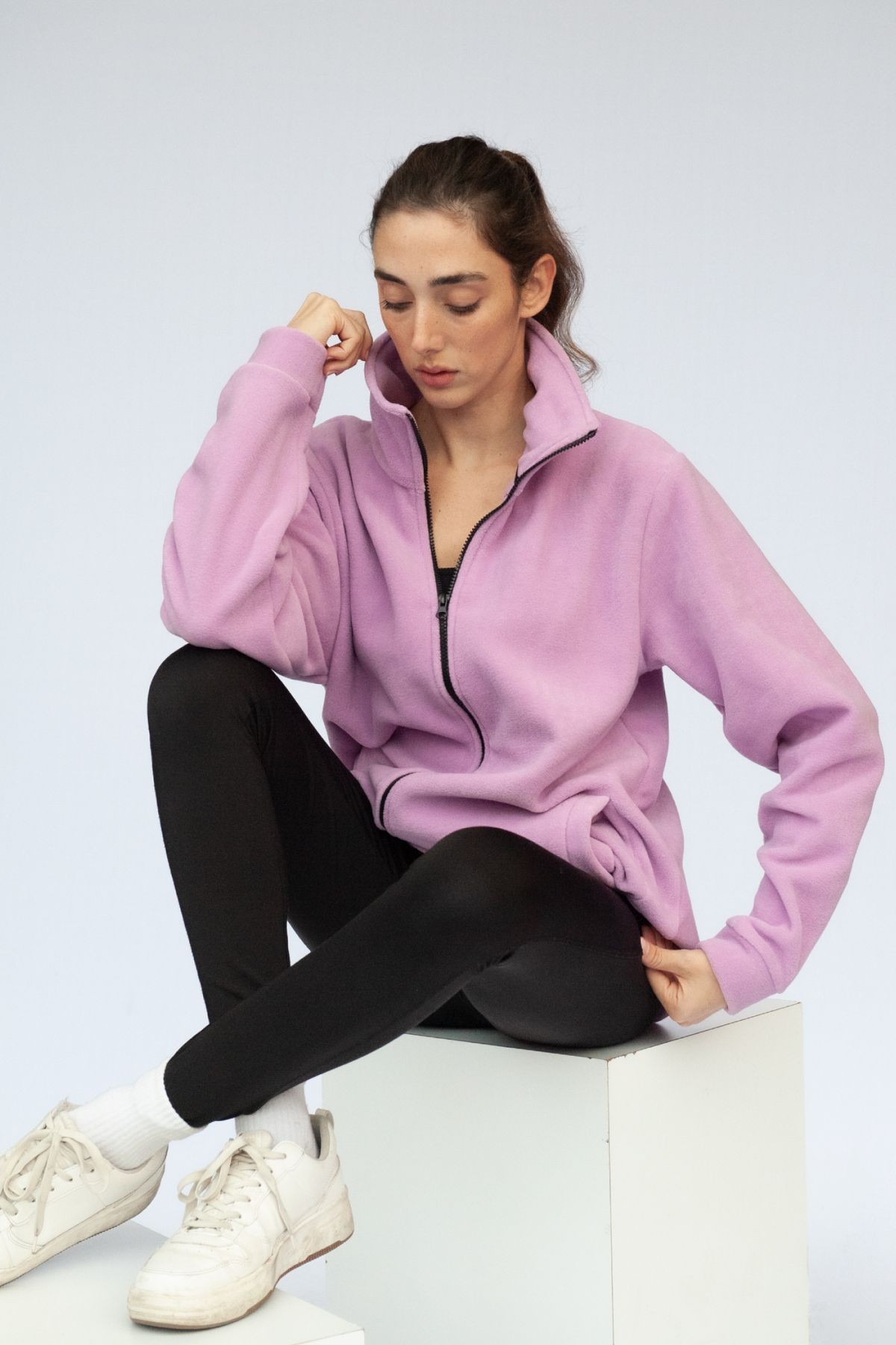 Oversize Bol Kesim Dik Yaka Cep Detaylı Fermuarlı Tüylenme Yapmayan Polar - Lilac