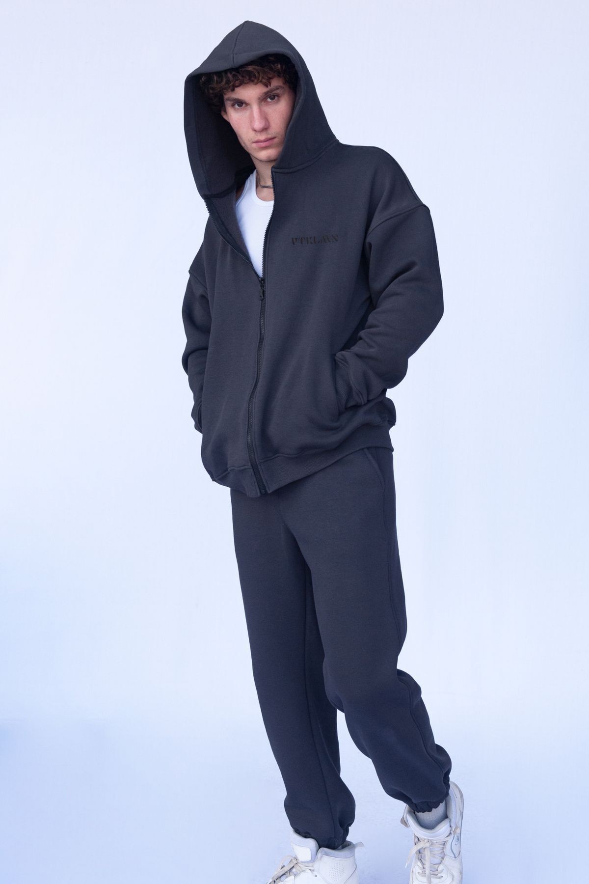 Şardonlu Oversize Kapşonlu Fermuarlı Sweatshirt