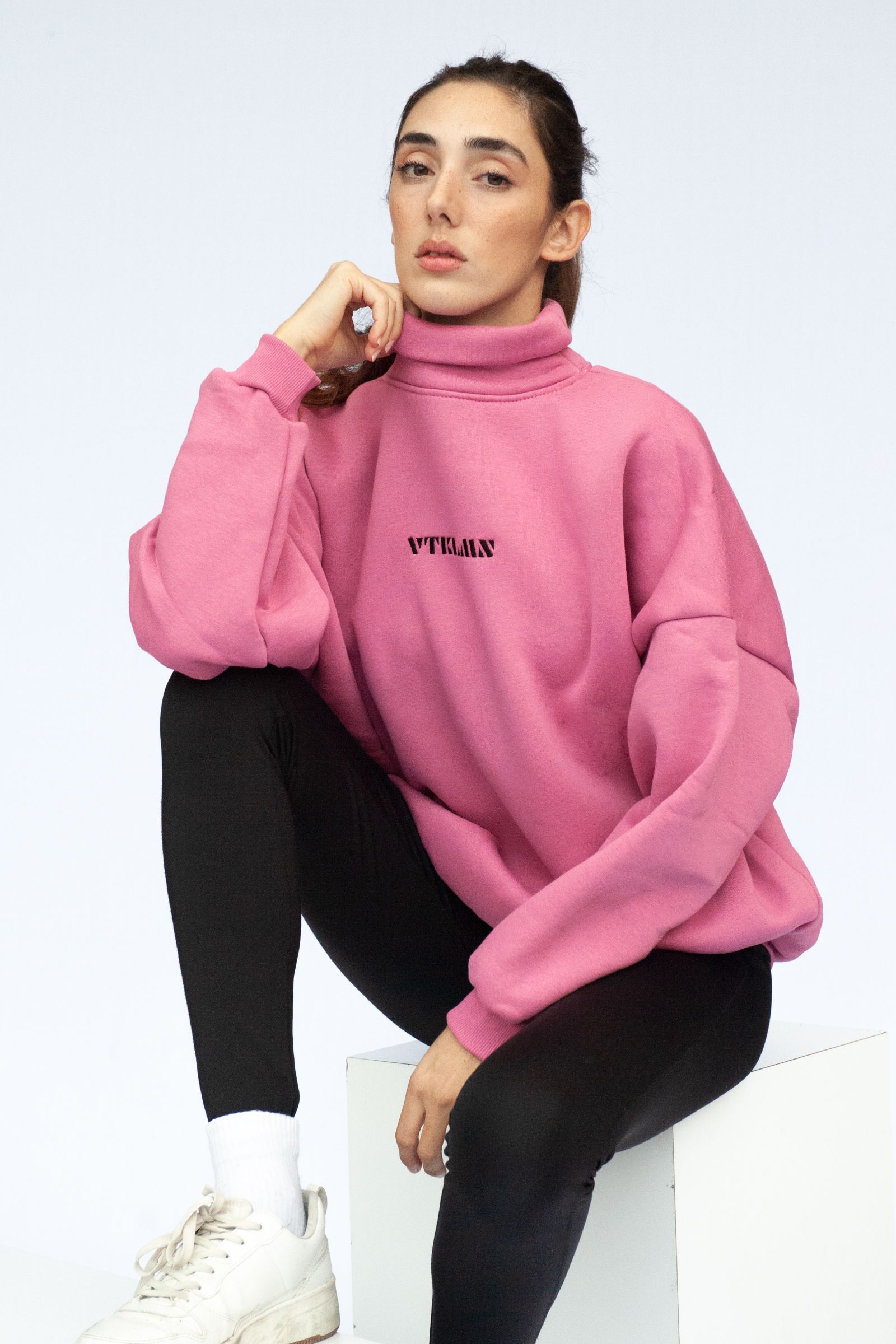 Turtleneck Sweatshirt - Pink