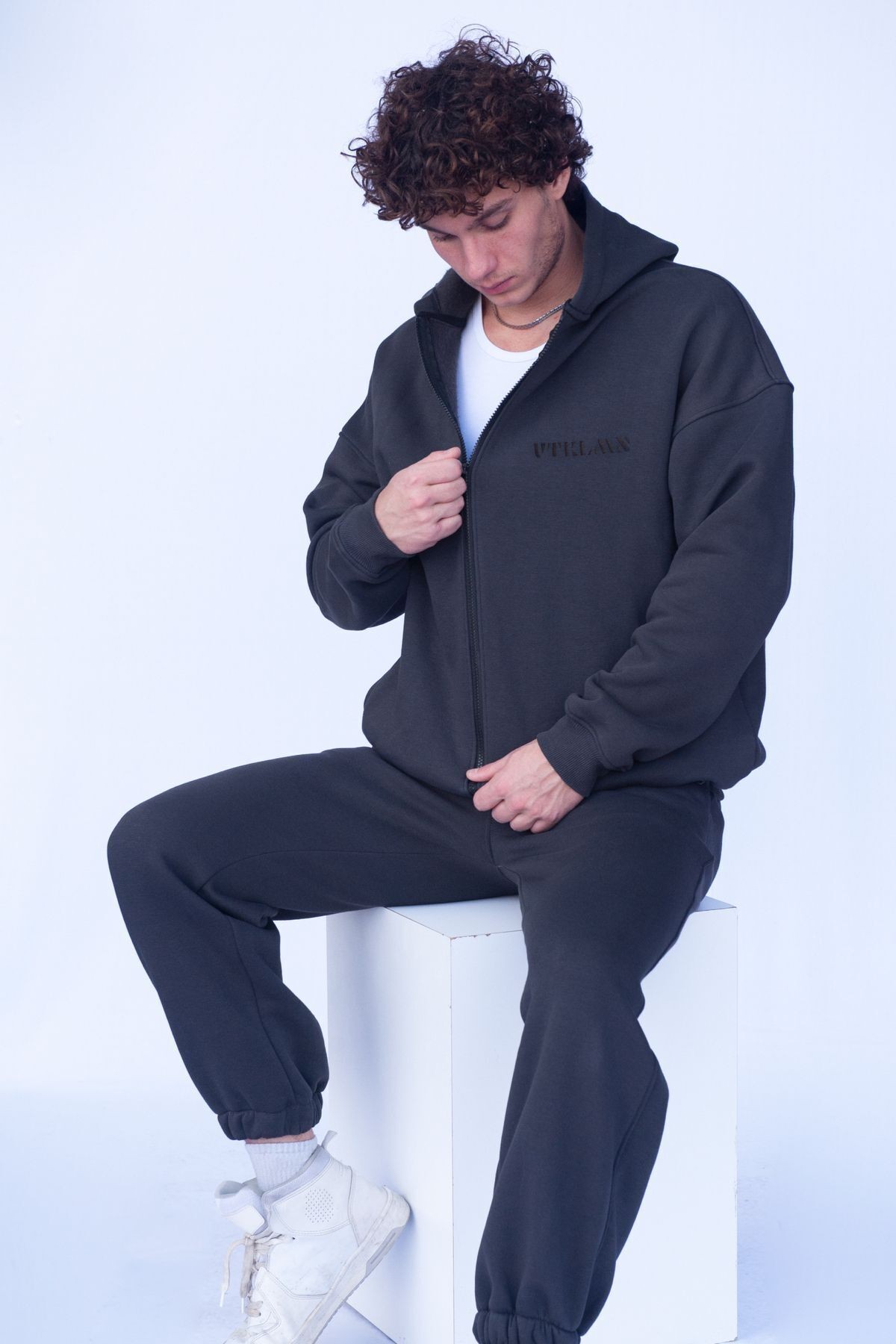 Şardonlu Oversize Kapşonlu Fermuarlı Sweatshirt