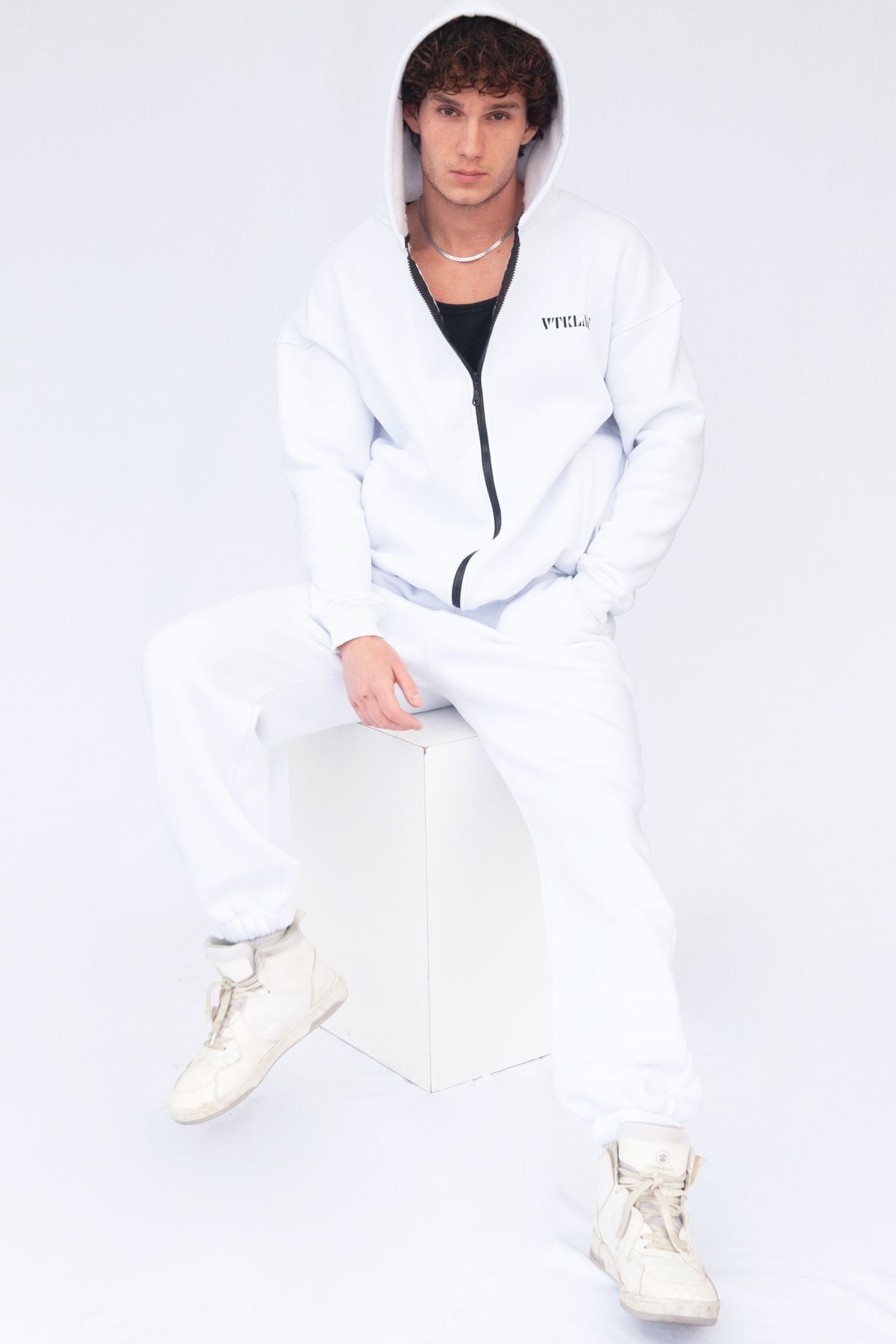 Şardonlu Oversize Kapşonlu Fermuarlı Sweatshirt - Beyaz