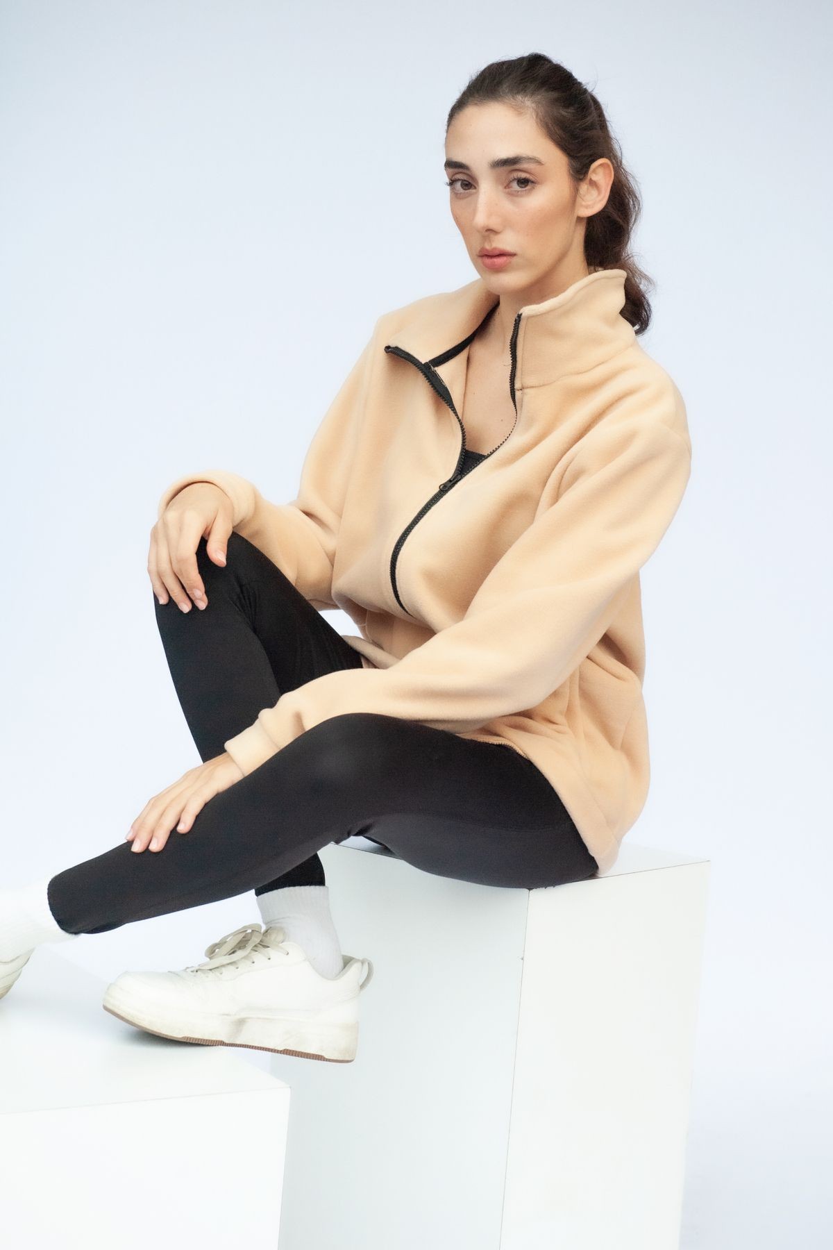Oversize Bol Kesim Dik Yaka Cep Detaylı Fermuarlı Tüylenme Yapmayan Polar - Cream