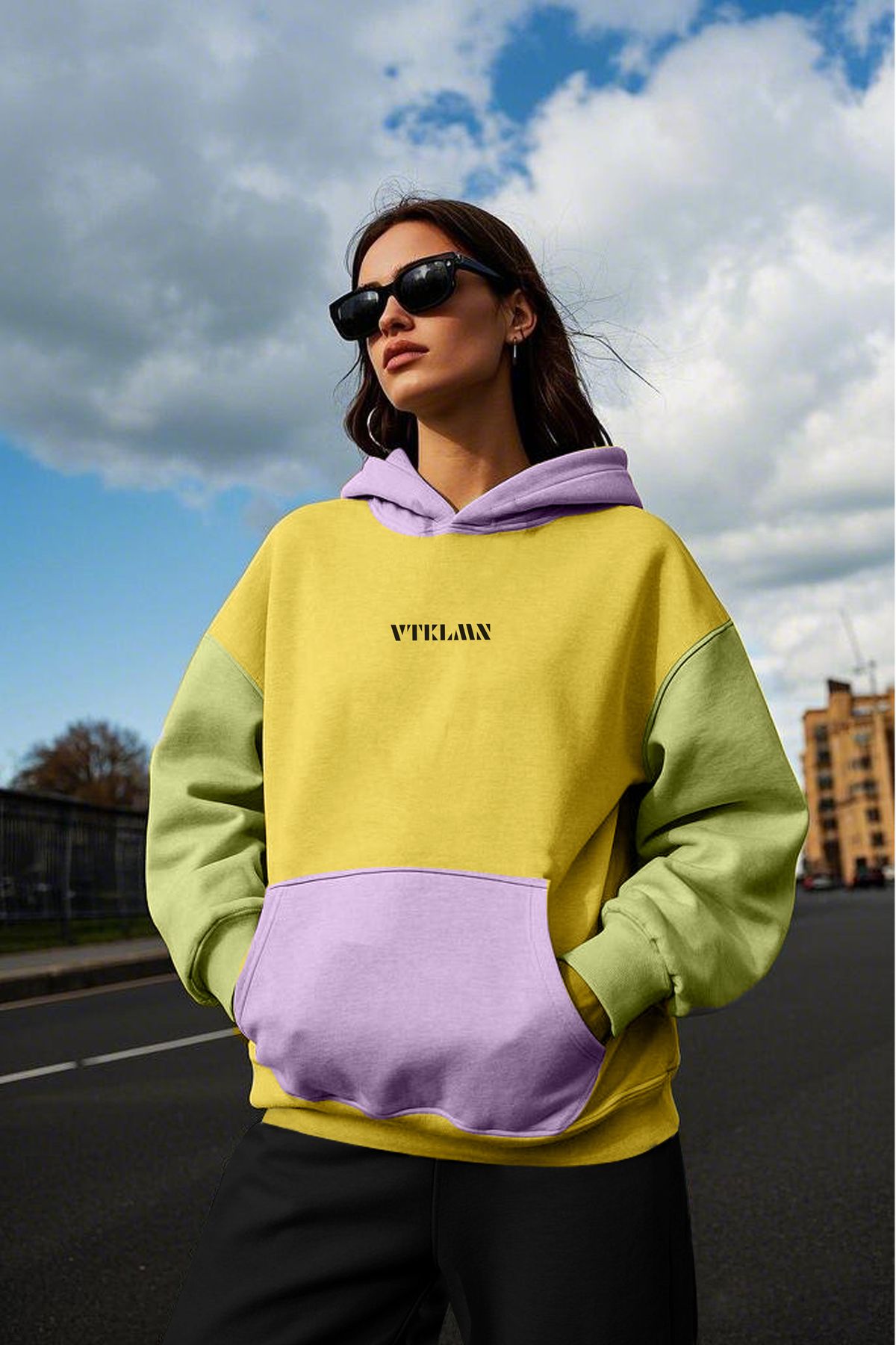 Kapüşonlu Hoodie Sweatshirt - Sarı-Yeşil-Lila