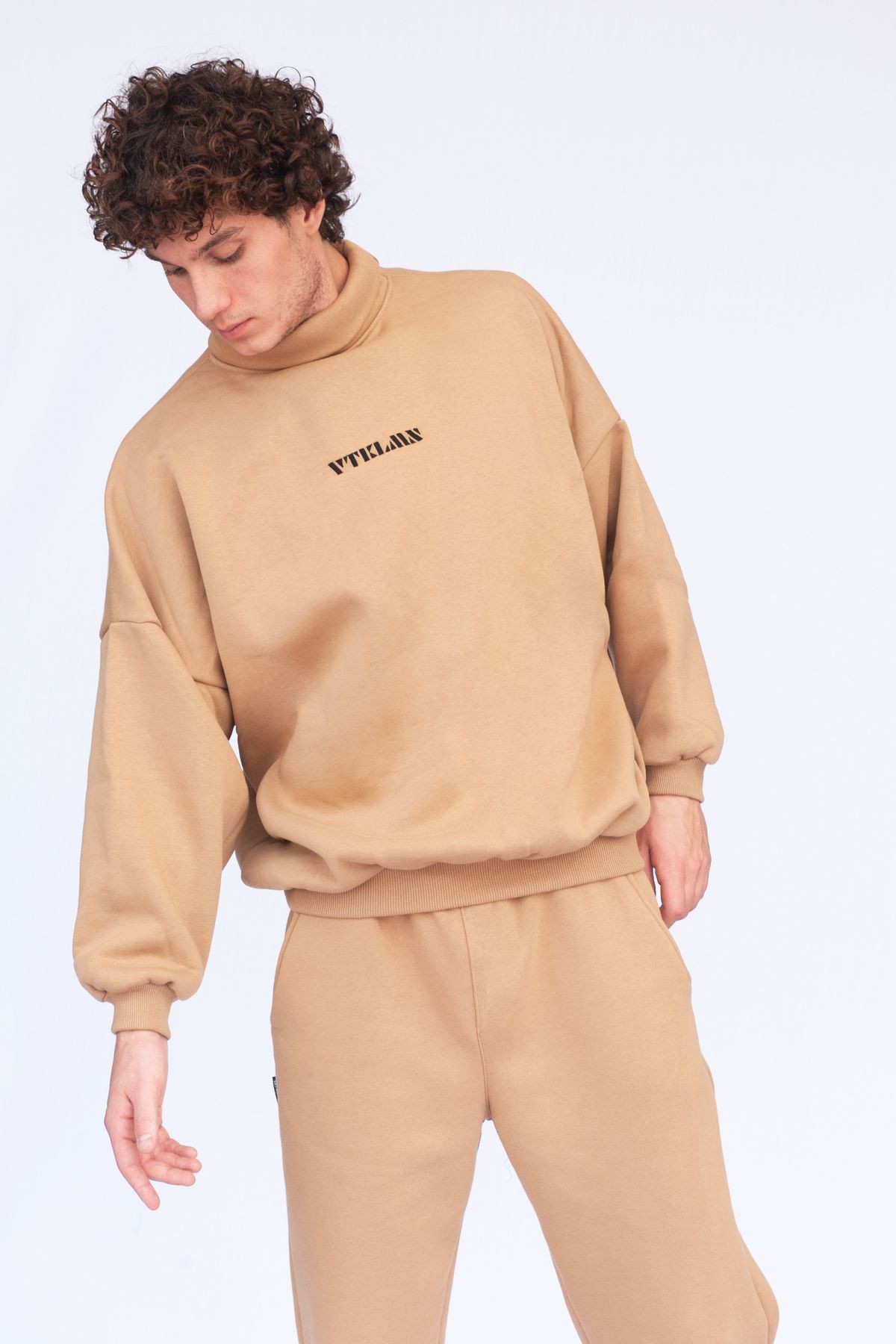 Kadın Erkek Boğazlı Oversize Sweatshirt