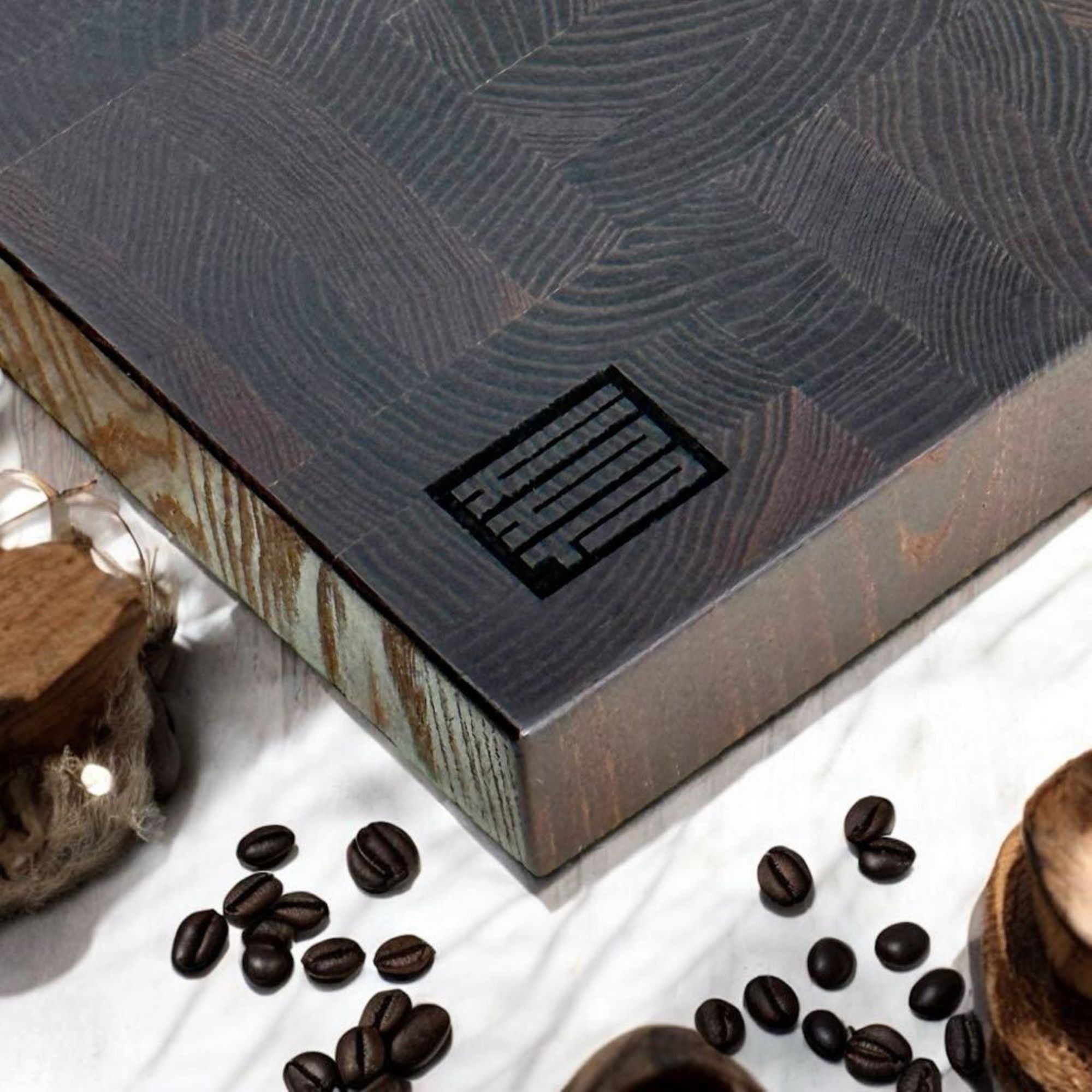 Dişbudak Kesme Tahtası Siyah (End Grain)