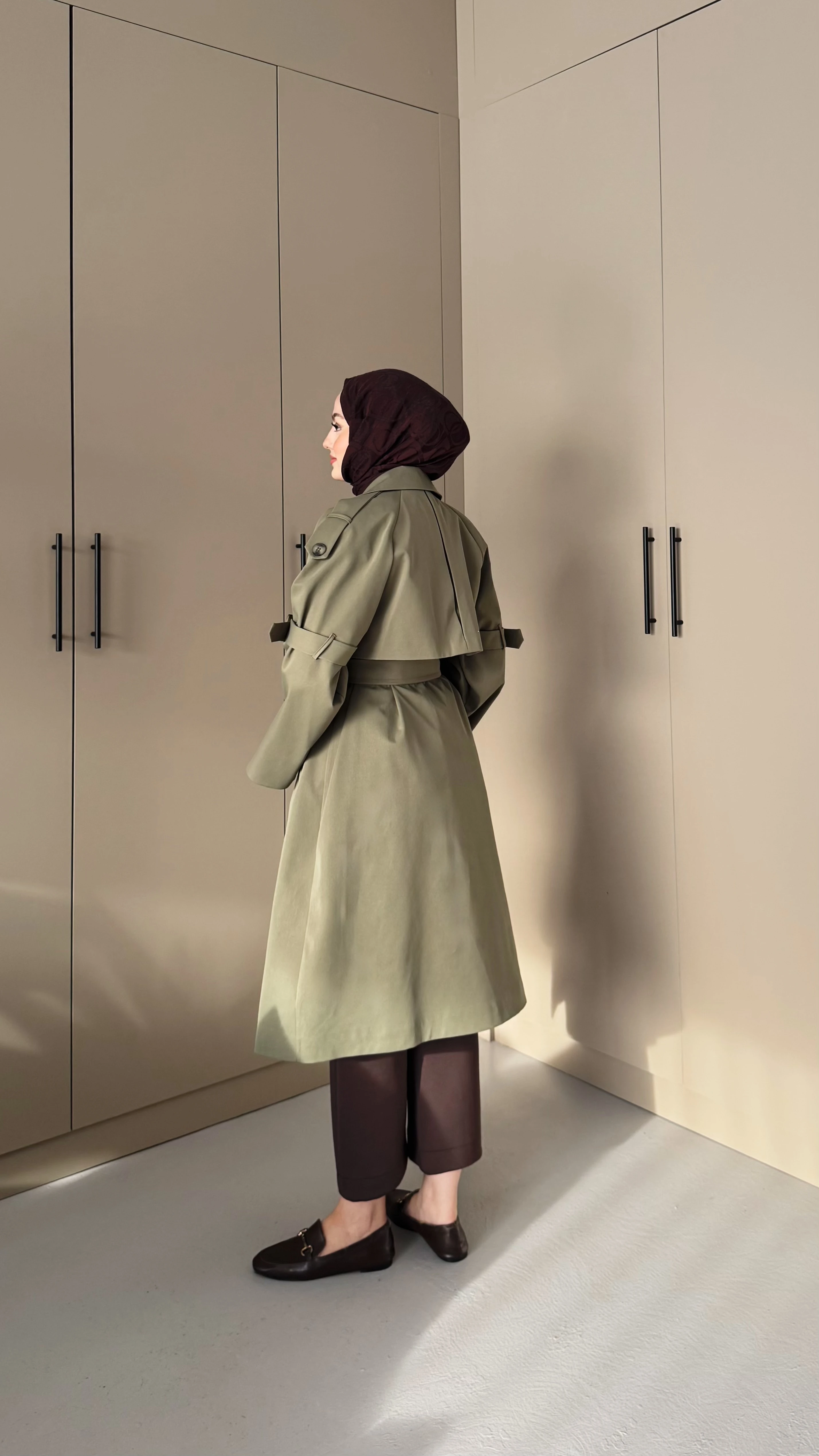 Kol Detaylı Astarlı Trençkot Haki