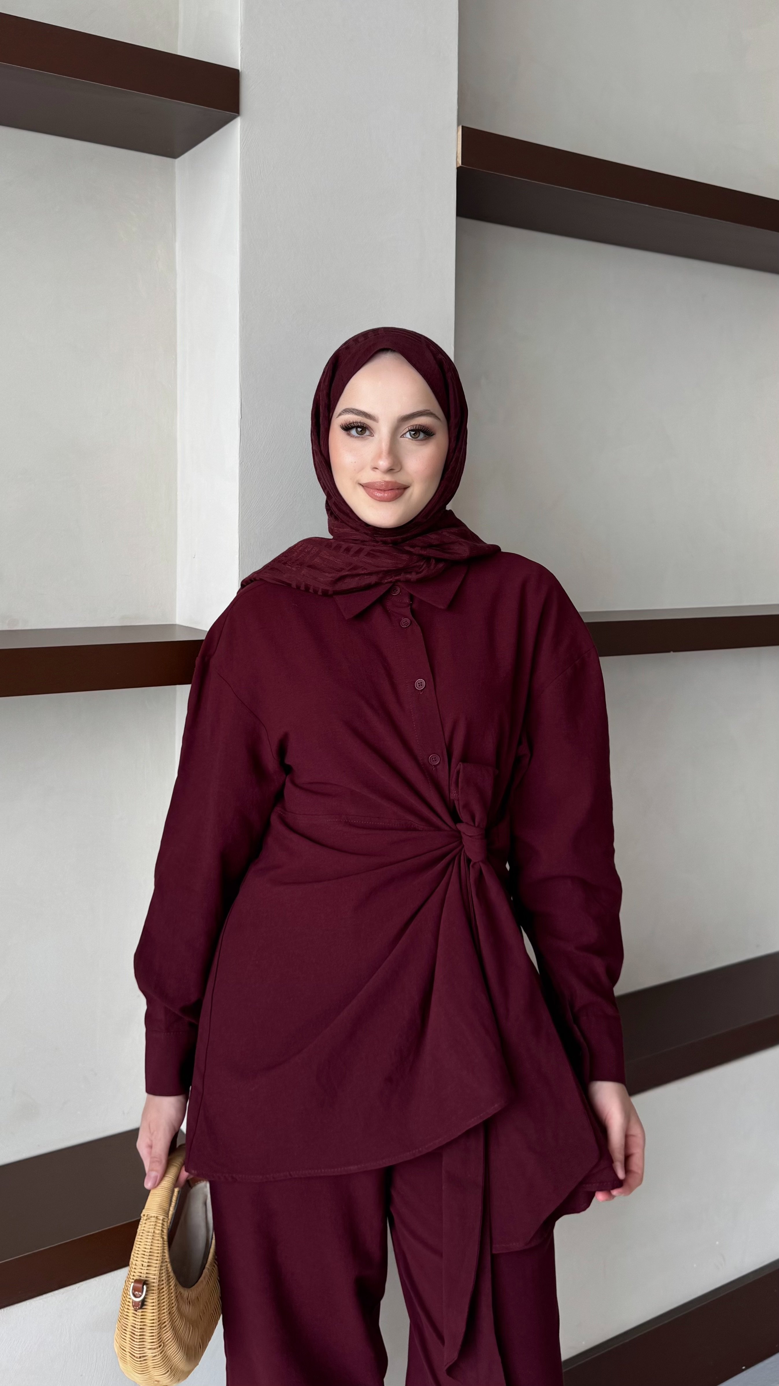 LARA KETEN BAĞLAMA DETAYLI TAKIM