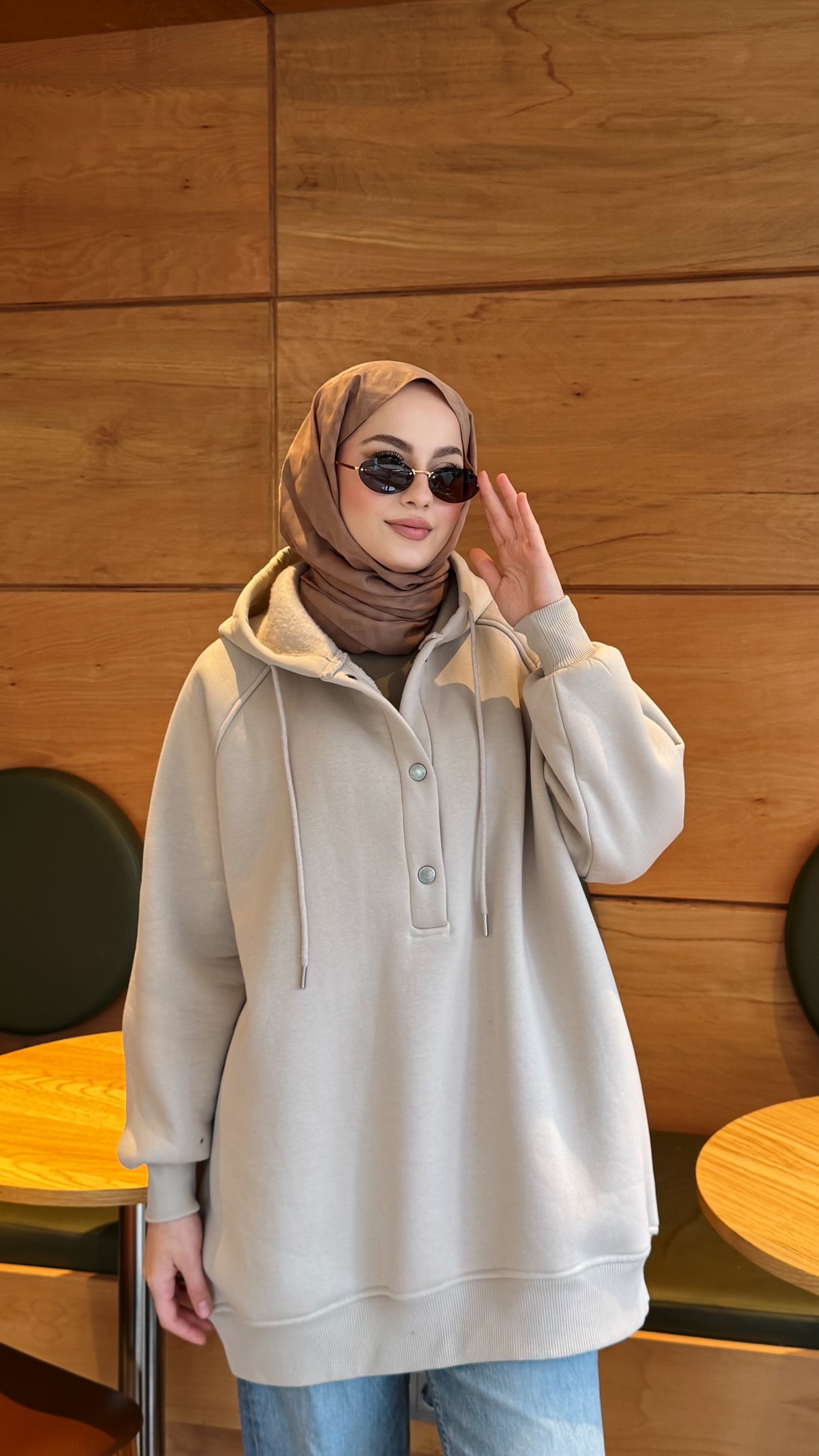 Çıtçıtlı Şardonlu Üç İplik Sweatshirt - Krem